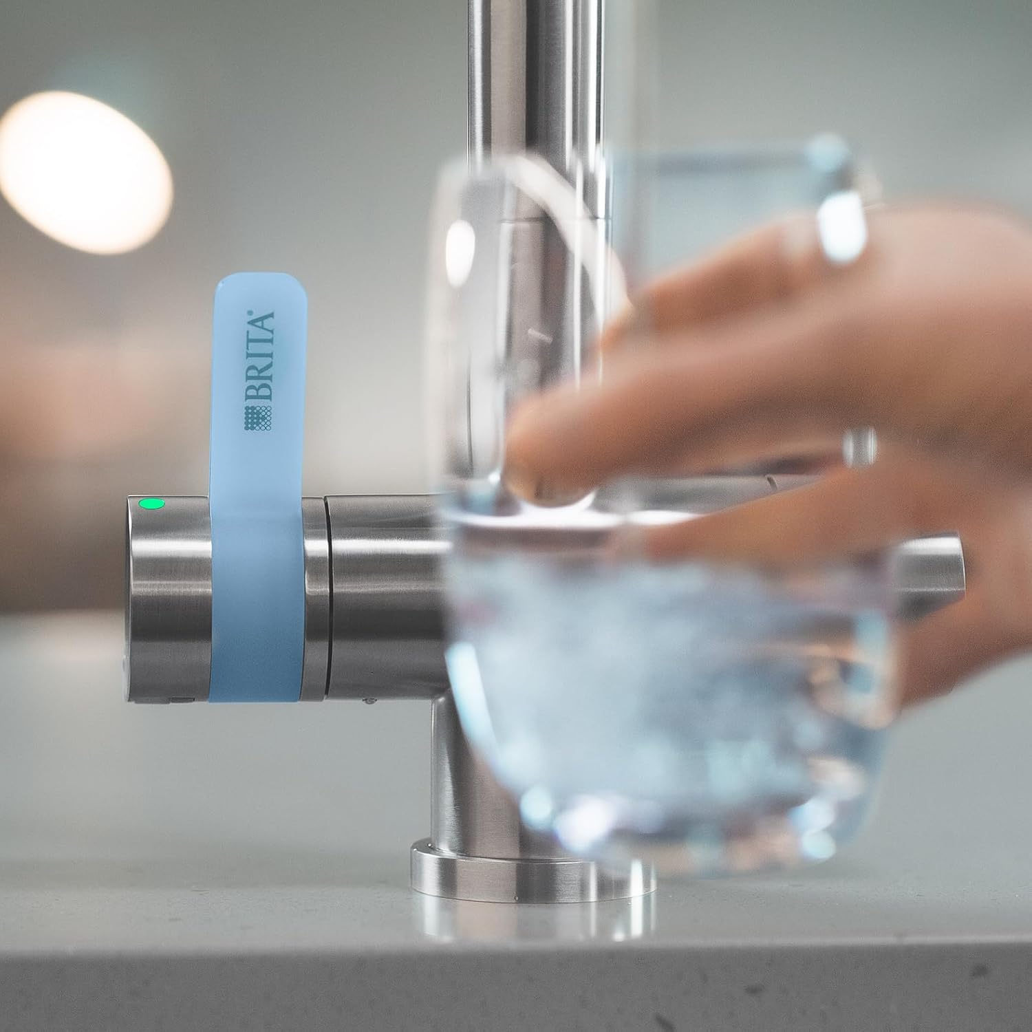 BRITA 3-Wege-Küchenarmatur (Edelstahl, quadratisch) inklusive 1 x BRITA P 1000 Wasserfilter – Küchenarmatur für gefiltertes und ungefiltertes Wasser direkt aus der Leitung – Bild 6