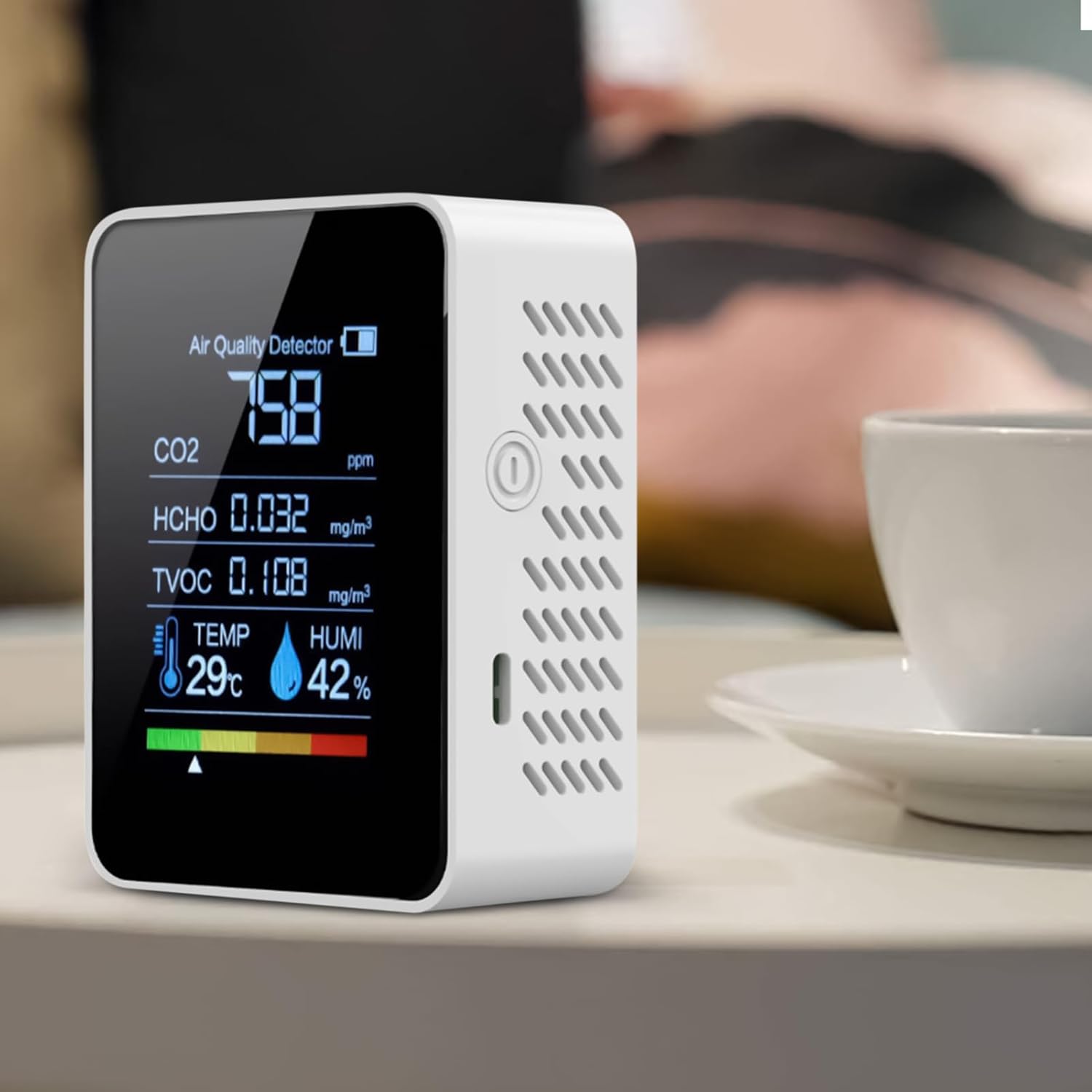 Luftqualitätsmonitor für den Innenraum – Luftdetektor-Tester, Co₂-Messung, Feinstaub PM2.5, VOC, Temperatur und Luftfeuchtigkeit, digitale Anzeige | Ideal für Zuhause, Büro, Schule – Bild 4