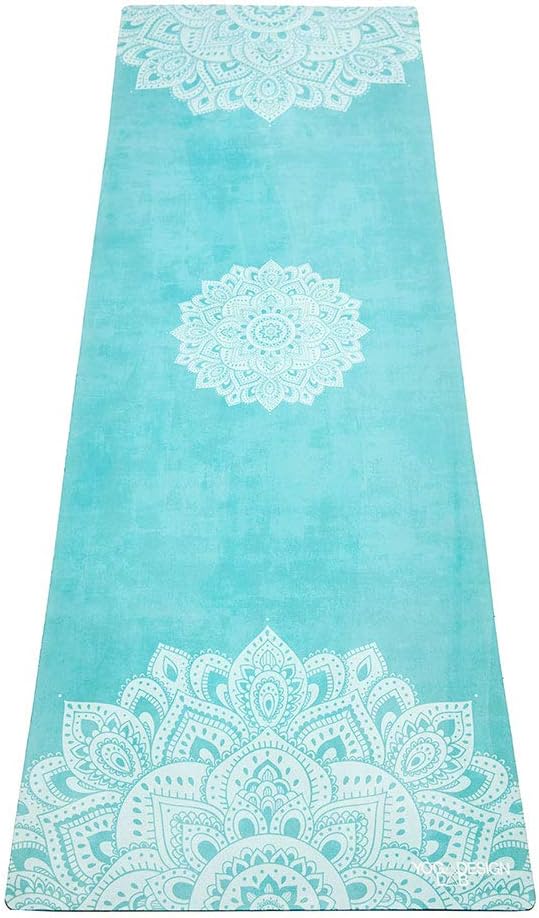 Yoga Design Lab Reise-Yogamatte 1,5 mm | Dünn, rutschfest, faltbar, leicht, Matte/Handtuch, maschinenwaschbar | mit Tragegurt