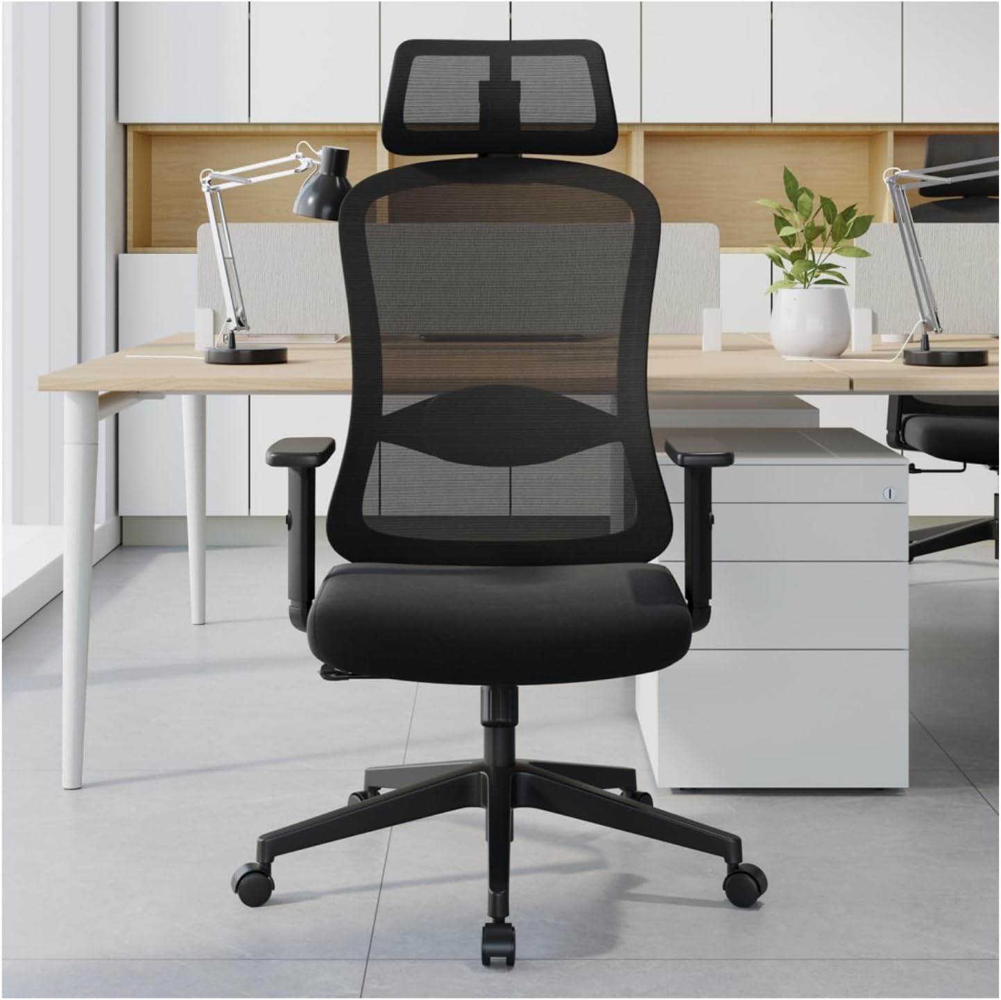 Ergonomischer Bürostuhl, Schreibtischstuhl mit verstellbaren Kopfstützen und Armlehnen, Drehstuhl mit 4 cm Schaumstoff-Lendenkissen, Bürostühle mit Netzbezug, für Home Office (schwarz)