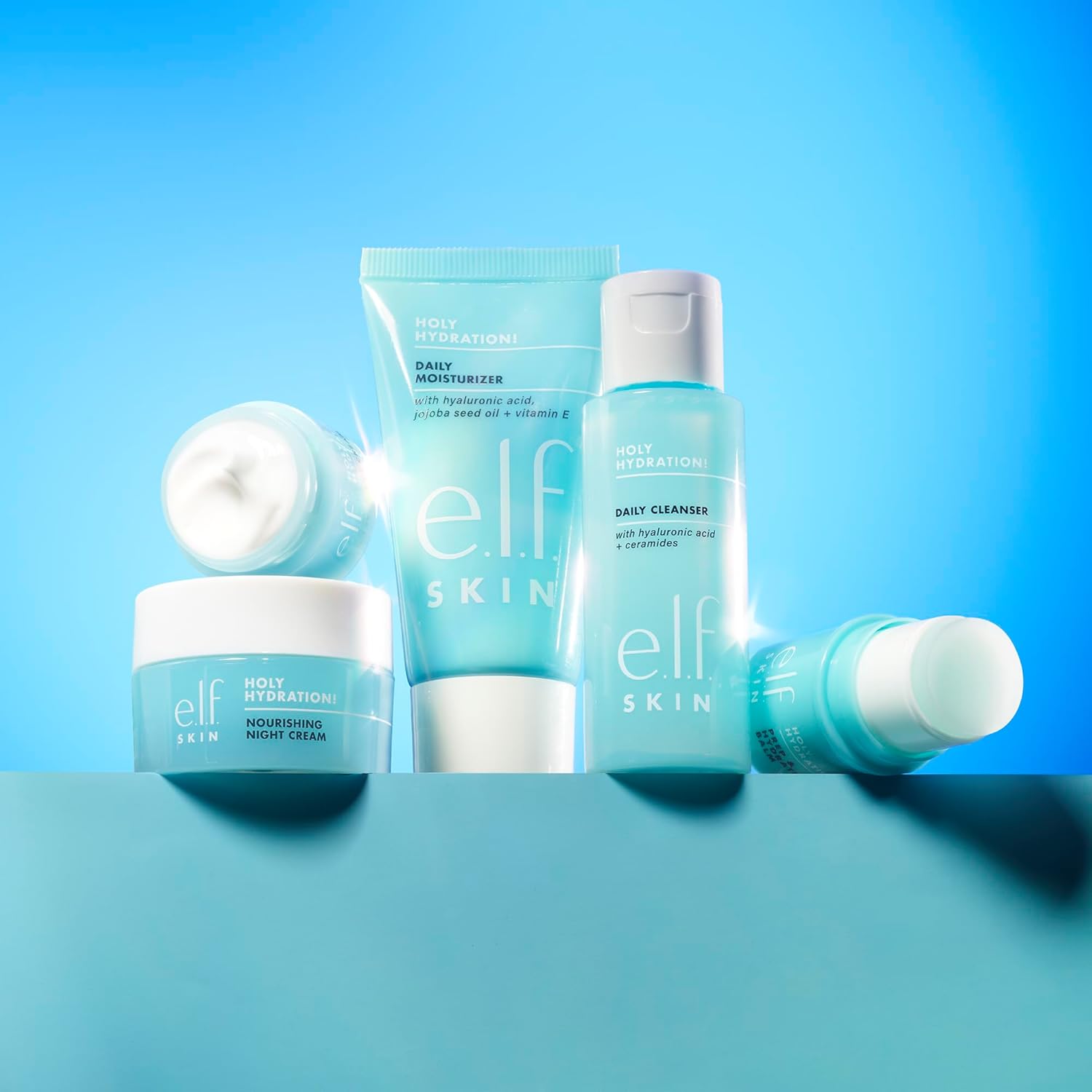 elf SKIN Jet Set Hydration Kit, reisefreundliches Feuchtigkeitspflegeset, Gesichtsreiniger, nährender Balsam, Feuchtigkeitscreme, Augencreme und Nachtcreme, vegan und tierversuchsfrei – Bild 2