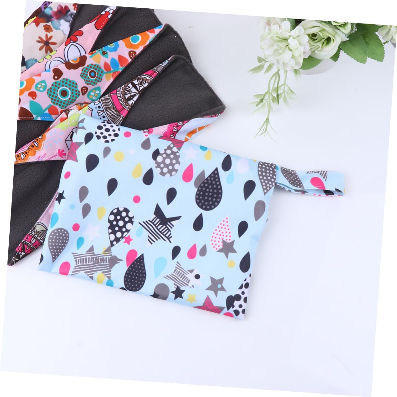 Holibanna waschbare Damenbinden, 8 Stück, atmungsaktive Baumwolle mit Holzkohle, wiederverwendbare Hygieneprodukte für Frauen, faltbar und hautfreundlich, für Menstruation und Reisen – Bild 3