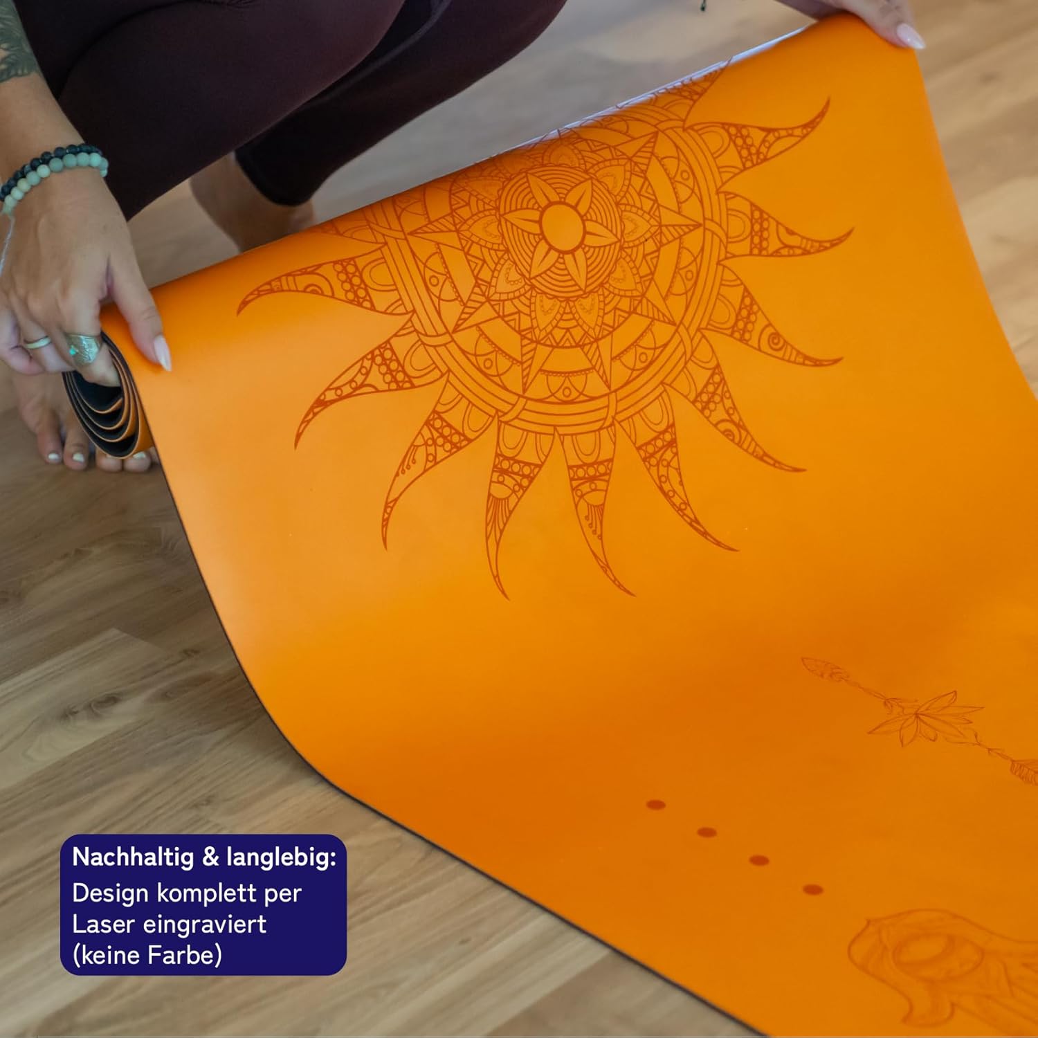 Rutschfeste Premium-Yogamatte: Rutschfester Naturkautschuk und japanische Profi-Griffoberfläche | 185 x 68 x 0,45 cm | Tragegurt | 4,5 mm dicke Yogamatte, rutschfest – Bild 11