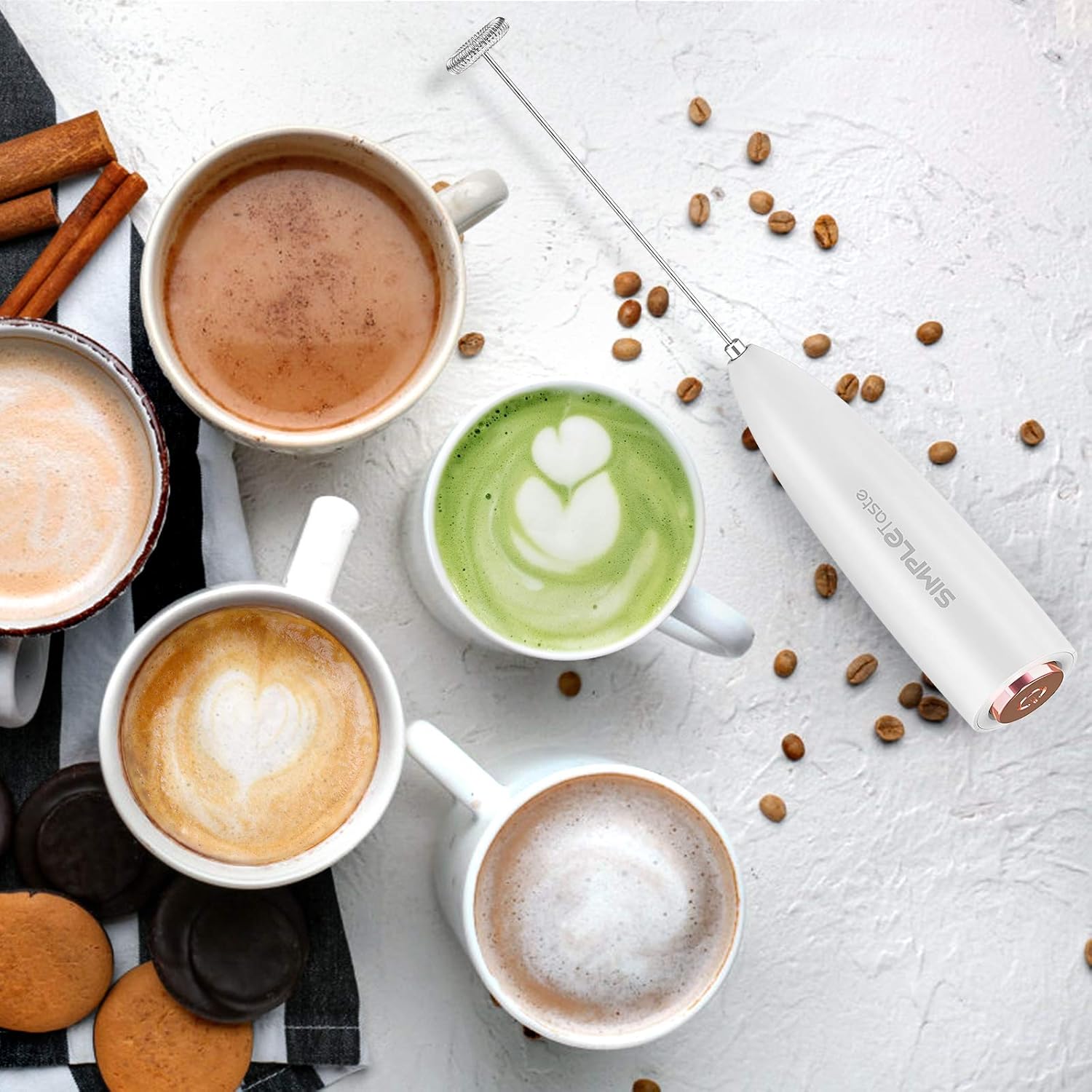 SIMPLETASTE Milchaufschäumer, handlicher, batteriebetriebener elektrischer Schaumbereiter, Getränkemixer mit Edelstahl-Schneebesen und Ständer für Cappuccino, kugelsicheren Kaffee, Latte – Bild 4