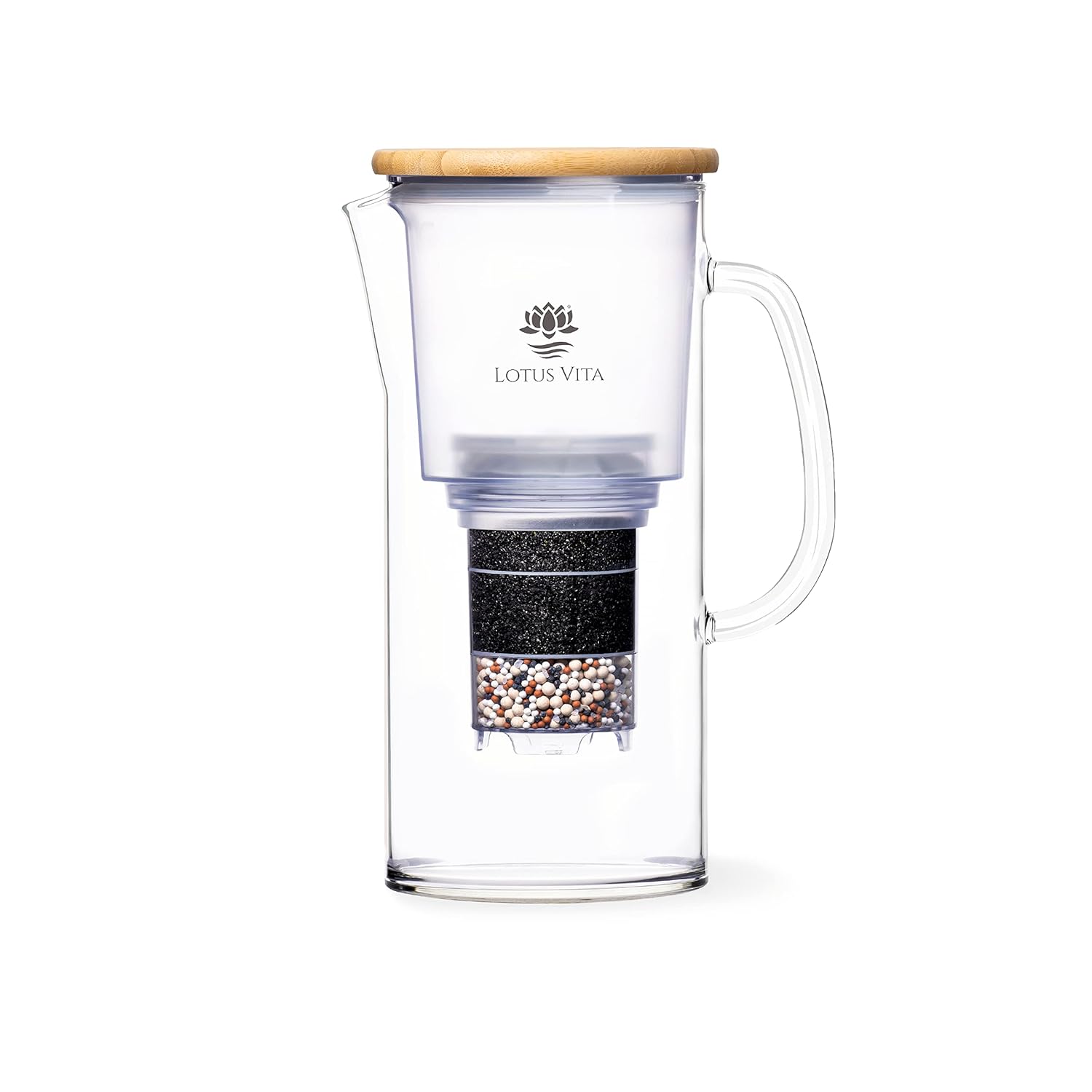 Lotus Vita ENYA Glasfilterkanne mit Bambusdeckel – Natura Plus Wasserkaraffe mit Kartusche, reduziert Kalk, Chlorblei aus Leitungswasser mit Aktivkohle-Ionenaustauscher, BPA-frei