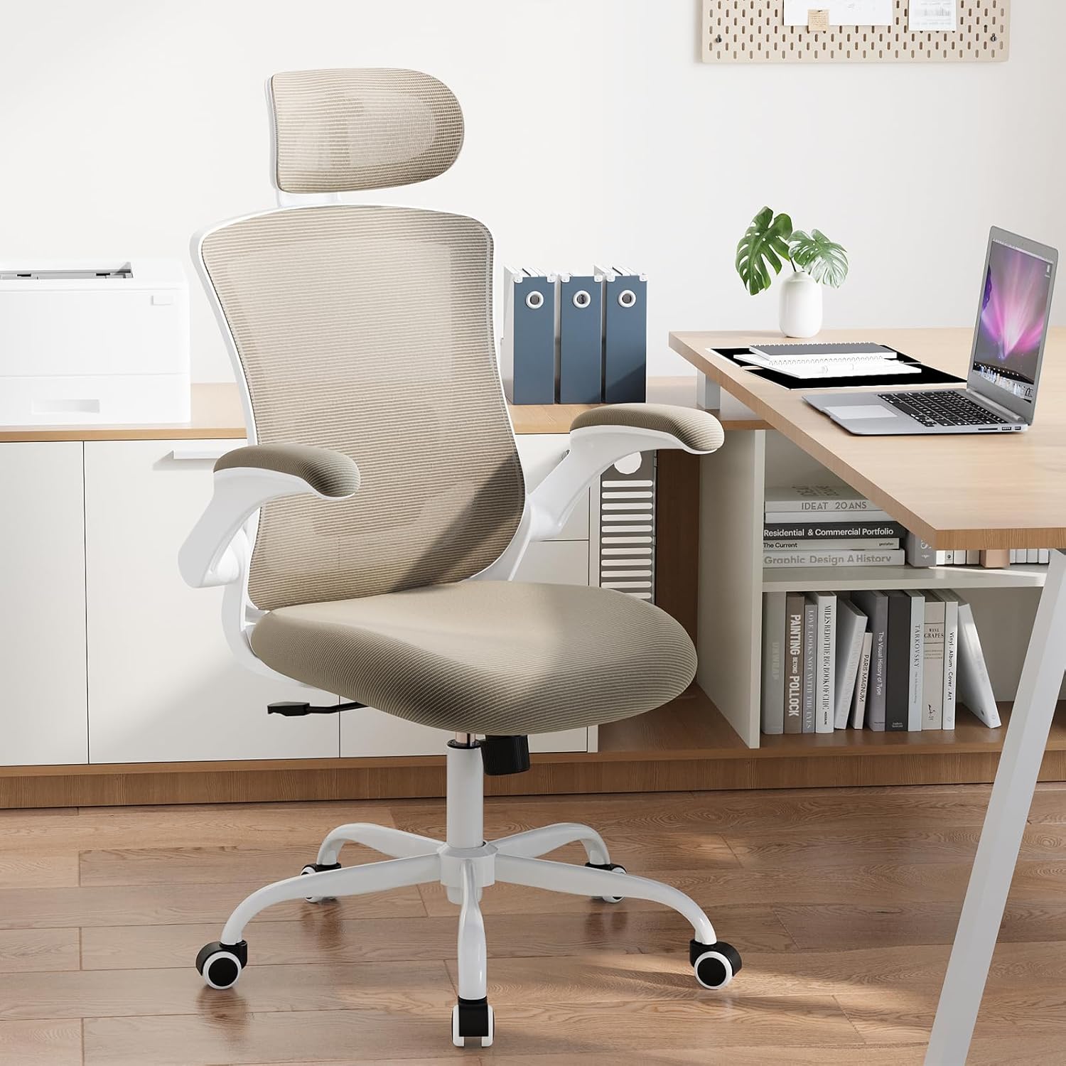 COLAMY Bürostuhl, Netz-Computerstuhl mit verstellbarer Kopfstütze und Lordosenstütze, ergonomischer Arbeitsstuhl mit hochklappbarer Armlehne, 140°-Wippfunktion, Khaki