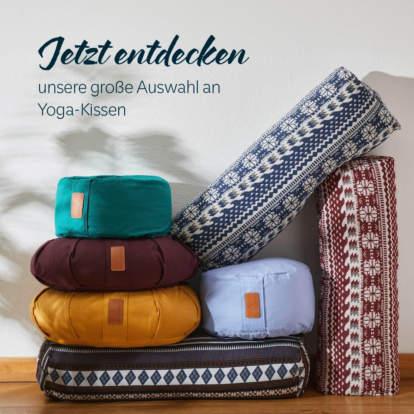 Rundes Yoga Bolster „Krishna“ mit Bio-Dinkelspelz / Länge ca. 68 cm und Durchmesser ca. 22 cm - Yogakissen / Dinkelspelzfüllung / maschinenwaschbar und hautfreundlich / Sitzkissen / Meditation – Bild 7