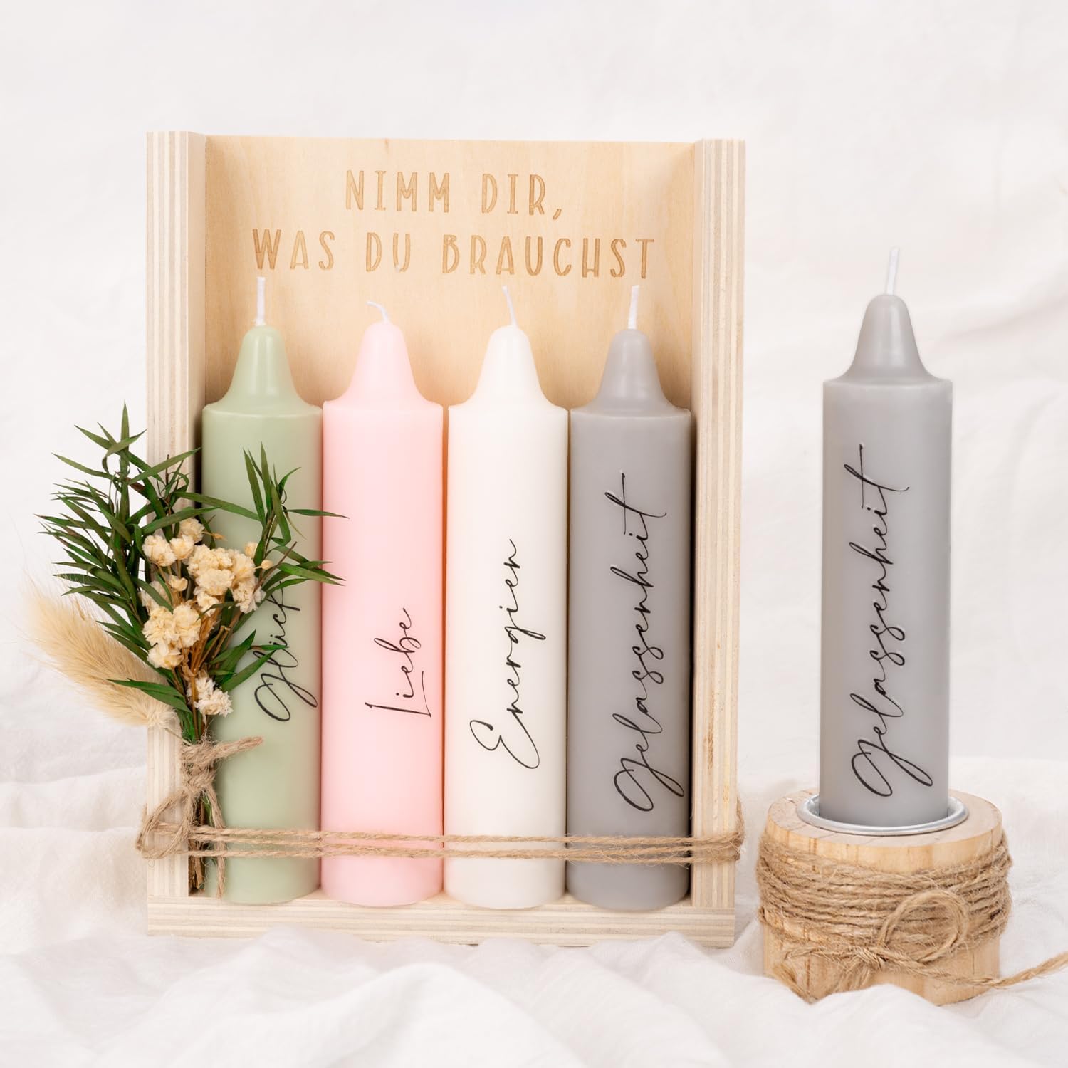 Nimm dir was du brauchst Kerzen, Geschenke für Freundin zum Geburtstag, perfektes Kerzen-Geschenkset mit Kerzenhalter, Trockenblumen, Holzkiste, Holzverpackung, Geschenkidee für Schwester und Freundin – Bild 3