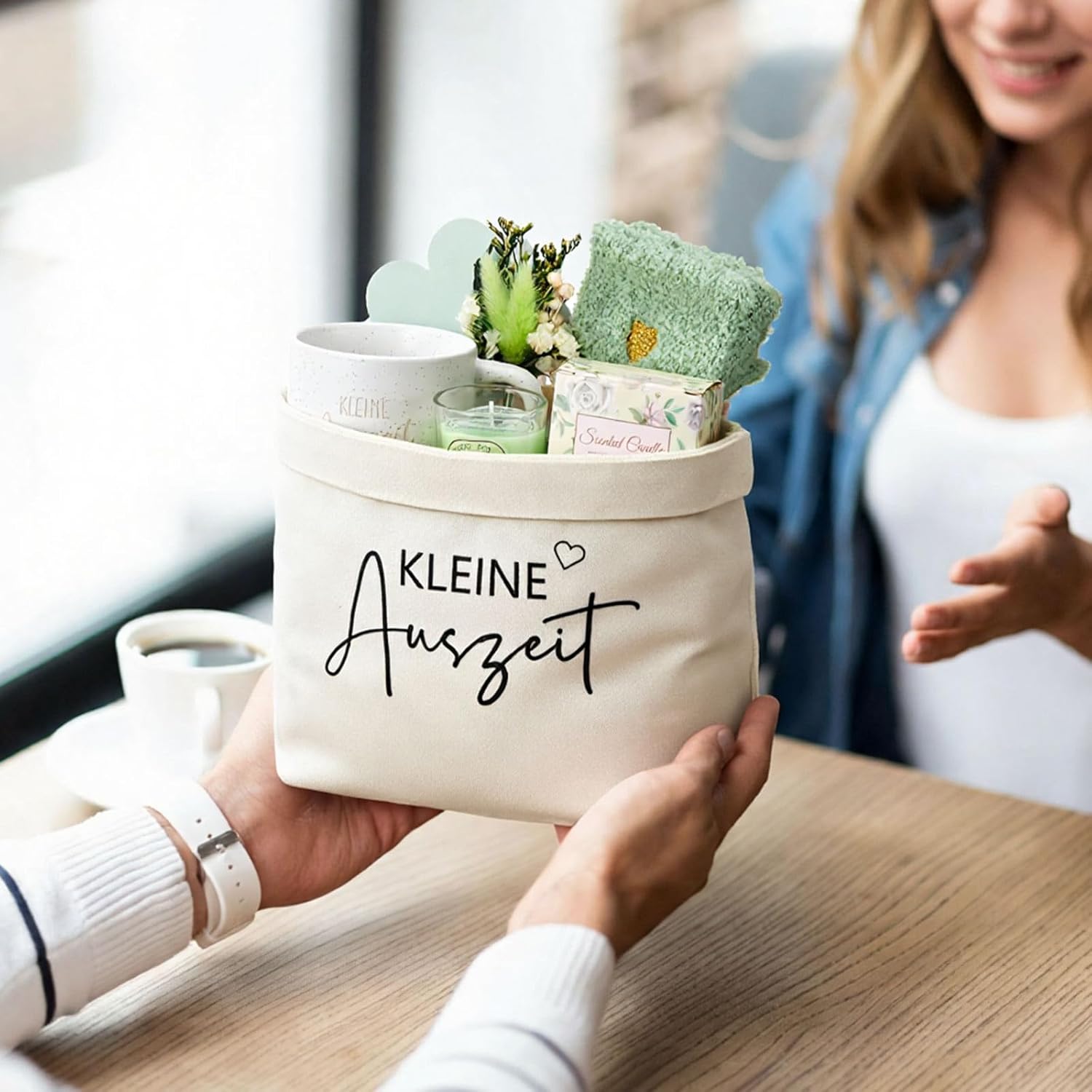 Xuniea Kleiner Auszeit-Geschenkkorb, Wellness-Geschenke-Set für Frauen, Entspannungsritual, Geschenkset für Sie, Frauentag, 18, 40, 70. Geburtstag, Geschenk für beste Freundin, Kollegin, Schwester, Mama, Oma (grün) – Bild 6