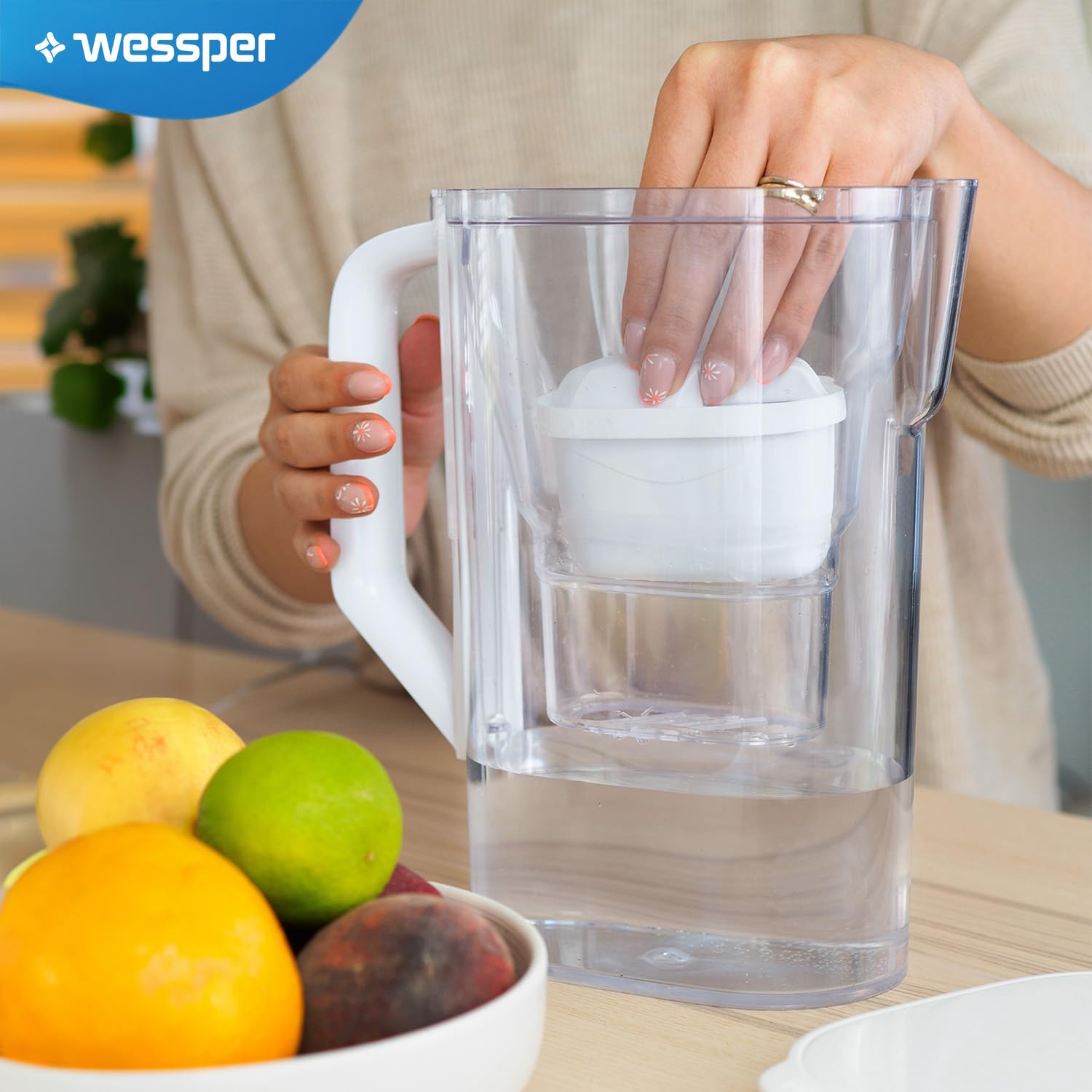 Wessper Wasserfilterkanne 2,7 l – kompatibel mit Brita Maxtra Filterkartusche – inklusive 1 Filterkartusche – reduziert Kalkablagerungen – ideal für Kühlschranktür – weiß – Bild 6