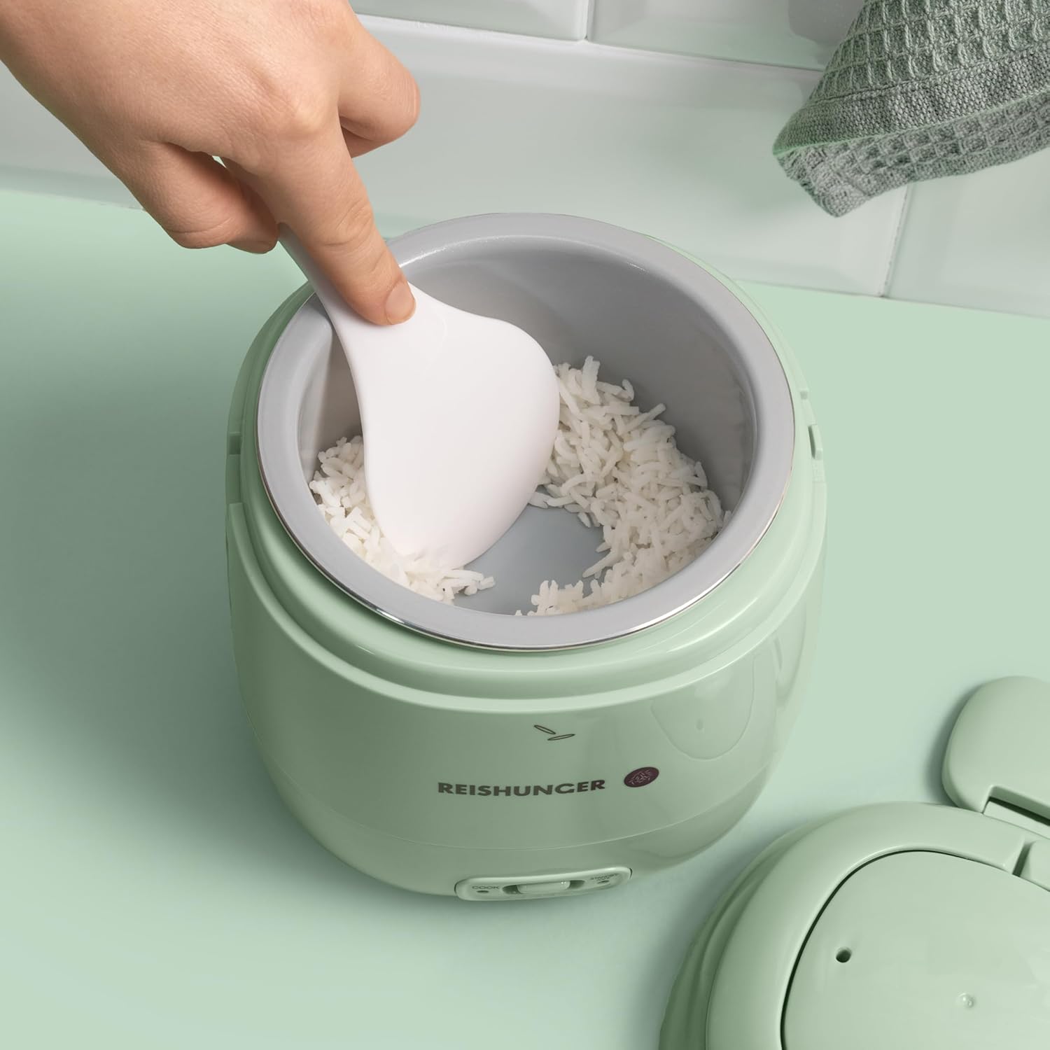 REISHUNGER Mini-Reiskocher, Salbeigrün, 0,3 l, 1-2 Portionen, hochwertige Keramikbeschichtung, Premium-Topf, handliche Größe für kleine Haushalte und unterwegs – Bild 9