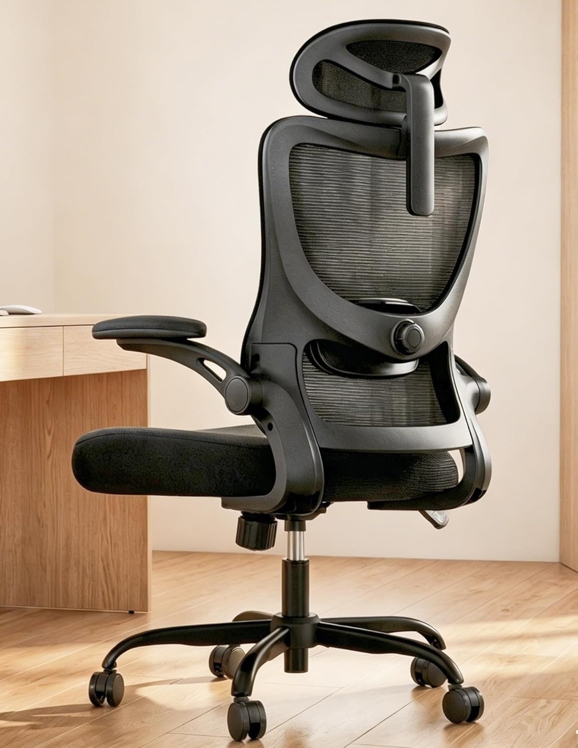 Marsail Ergonomischer Bürostuhl mit verstellbarer Lordosenstütze, Kopfstütze und Armlehne, Höhenverstellung und Wippfunktion, Schwarz