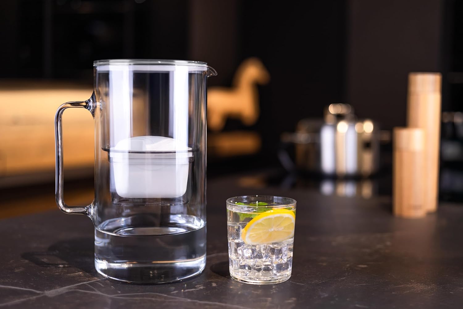 Wessper Wasserfilterkanne aus Glas, 3 l, kompatibel mit Brita Maxtra, inklusive 1 Wasserfilterkartusche, reduziert Kalk und Chlor, grau – Bild 6