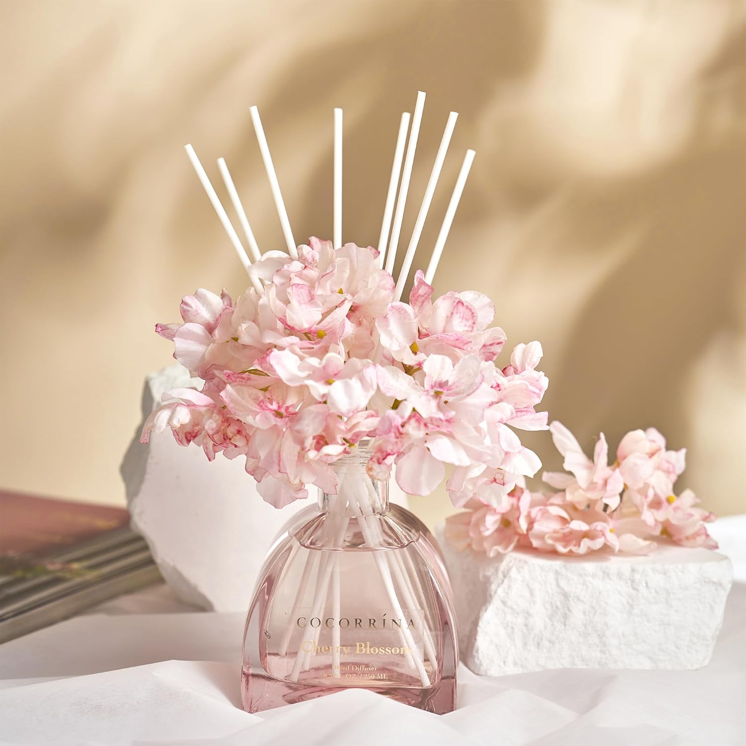 COCORRÍNA Blume 250 ml Raumduft mit 8 Duftstäbchen, Kirschblüte, natürlich, langanhaltend, Raumduft für Wohnzimmer, Schlafzimmer, Badezimmerregaldekor – Bild 6