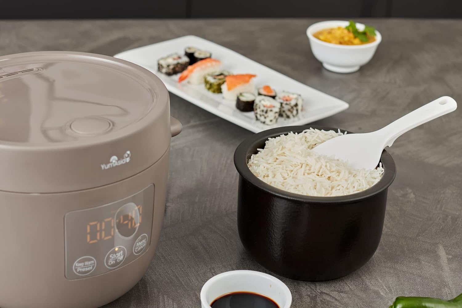 Yum Asia Tsuki Mini-Reiskocher mit Shinsei-Keramikschüssel (2,5 Tassen, 0,45 Liter), 5 Reiskochfunktionen, 2 Multicooker-Funktionen, versteckte LED-Anzeige, 220–240 V (Kieselgrau) – Bild 4