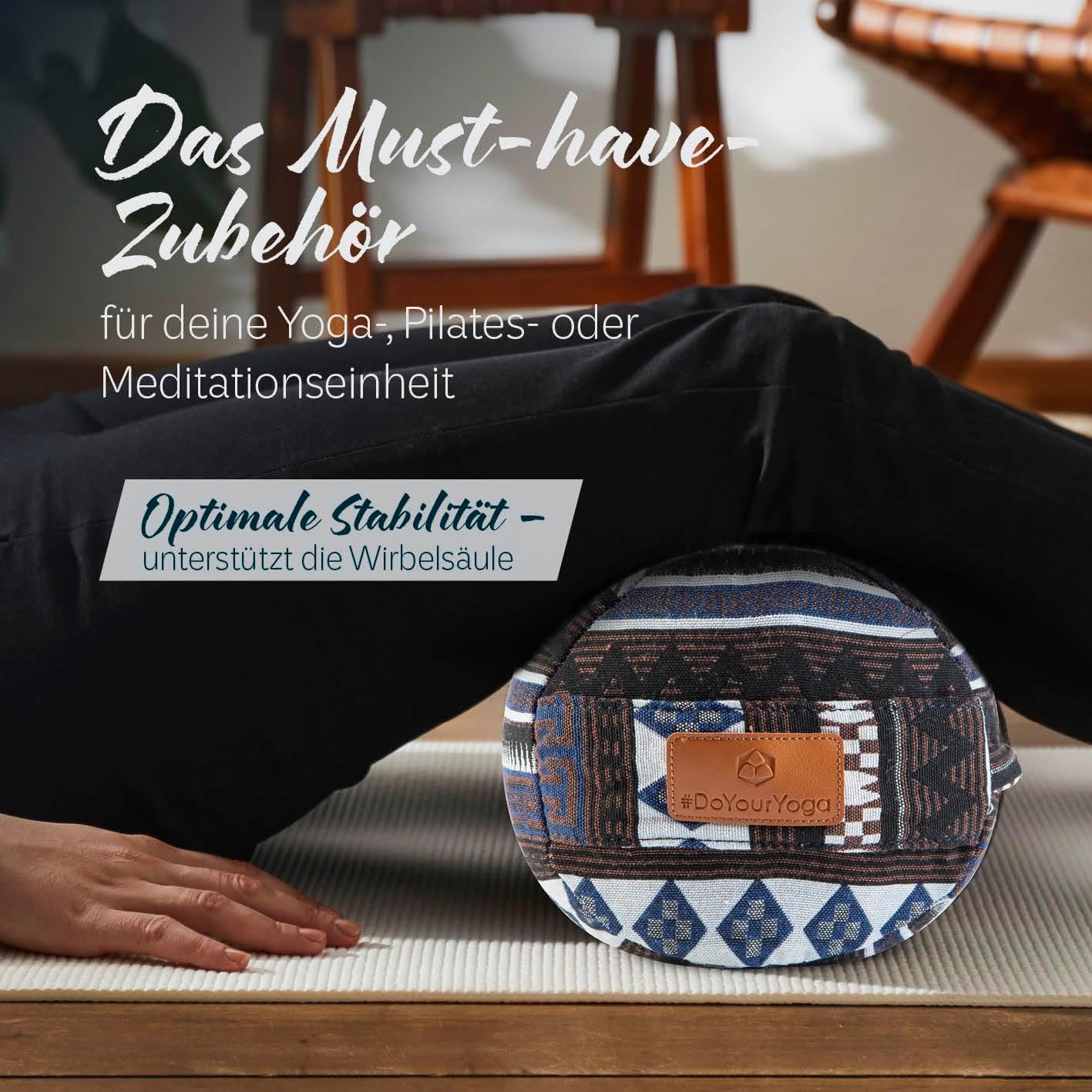 Rundes Yoga Bolster „Krishna“ mit Bio-Dinkelspelz / Länge ca. 68 cm und Durchmesser ca. 22 cm - Yogakissen / Dinkelspelzfüllung / maschinenwaschbar und hautfreundlich / Sitzkissen / Meditation – Bild 3