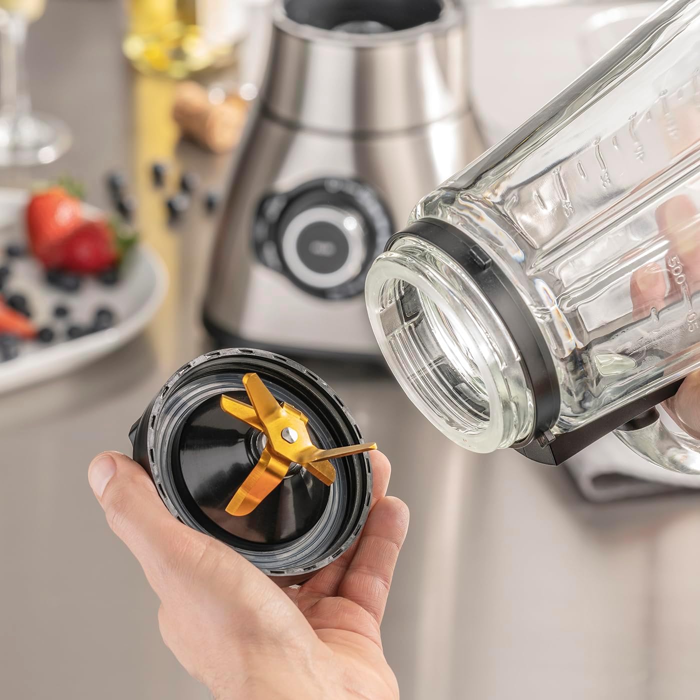 CASO B 1800 PowerBlender Set – Standmixer, 28.000 U/min, Glasbehälter 1,75 L, inklusive Trinkflasche und Zerkleinerer, Mixer Testsieger mit „Sehr gut“, Edelstahl – Bild 9