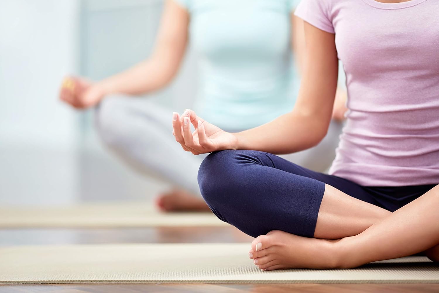 XXL Yogamatte, Pilatesmatte, Gymnastikmatte, Fitnessmatte mit Tragegurt, Phthalatfrei, SGS-zertifiziert, NBR Butadien-Acrylnitril-Kautschuk, 200 x 100 x 1,5 cm – Bild 6