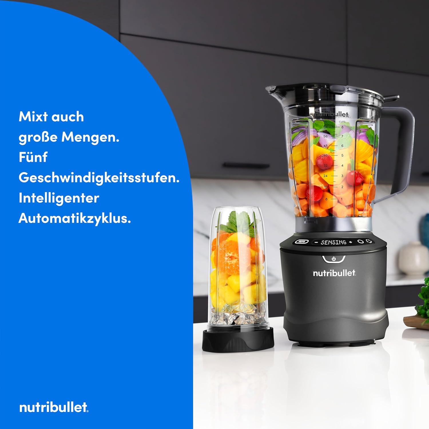 Nutribullet SmartSense Mixer Combo NBF550DG, Standmixer mit 5 Geschwindigkeiten und Pulsfunktion, 1,9 l Mixbehälter, 700 und 900 ml Becher mit Griff, automatischer Zyklus, To-Go-Deckel, 1500 W, Schwarz – Bild 2