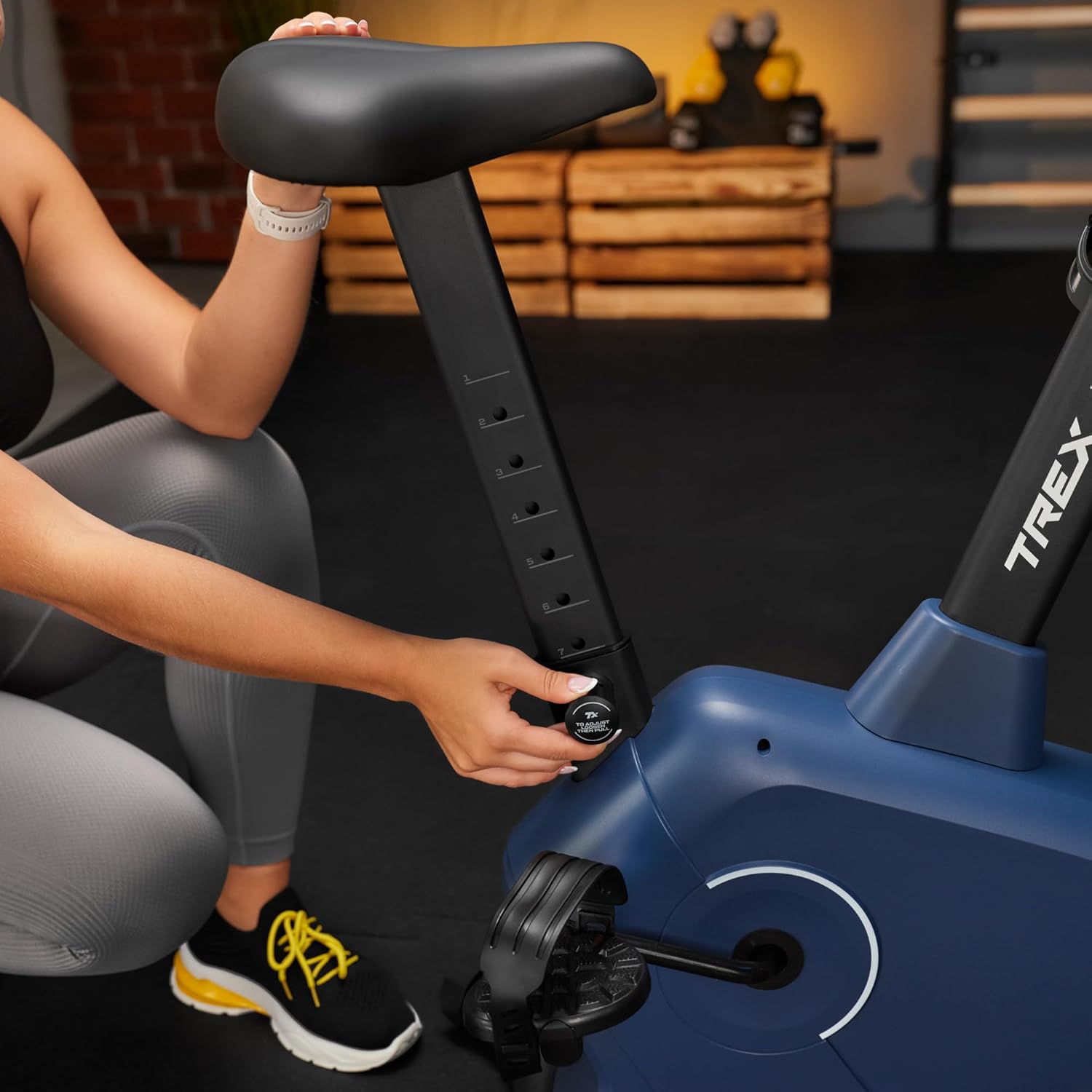 TREX SPORT Heimtrainer TX-380MB Rigon magnetisches Fitnessbike, leises LCD-Display, Herzfrequenzmesser, 8 Stufen, bis 120 kg, Heimtrainer – Bild 8