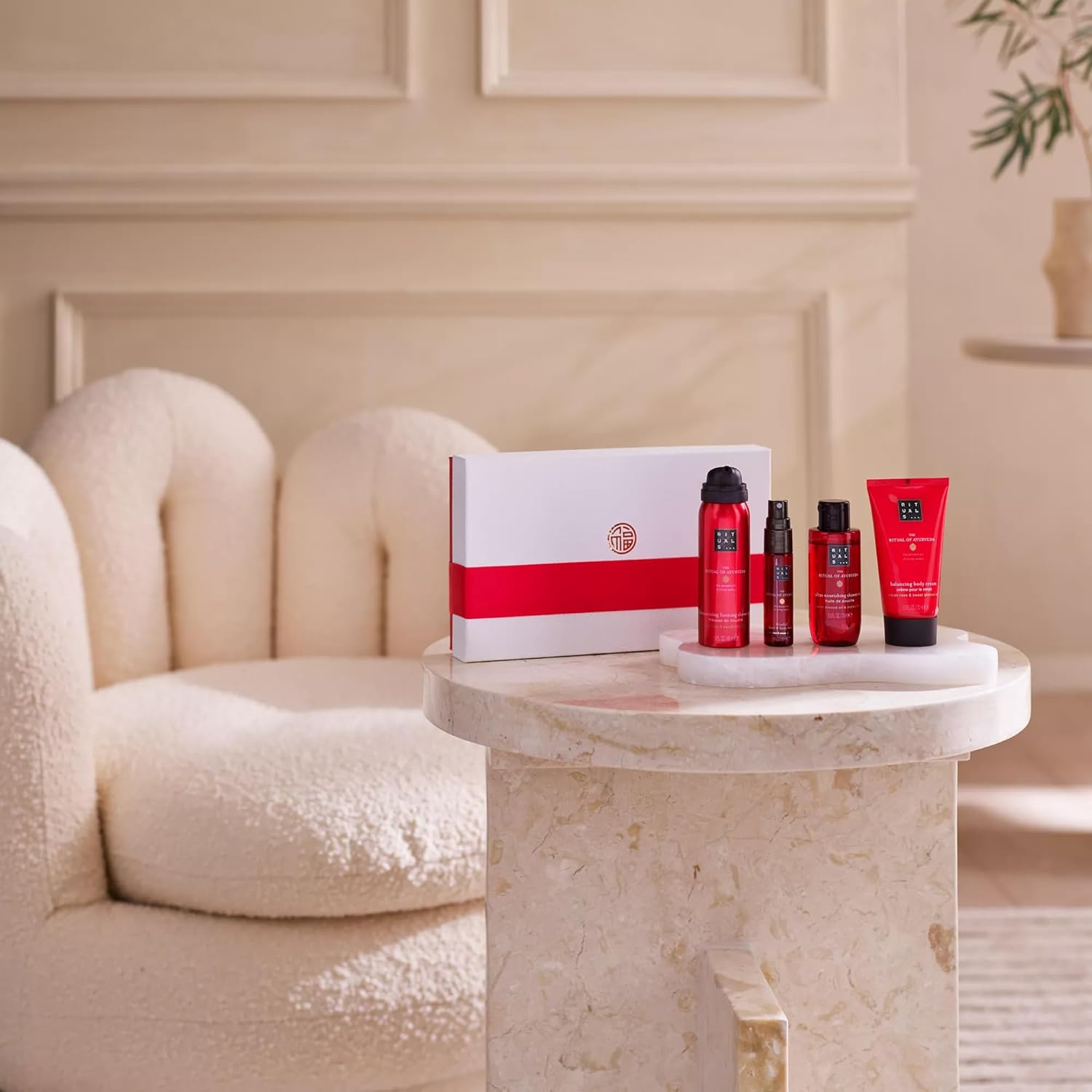 RITUALS The Ritual of Ayurveda Geschenkset, klein – Geschenkbox mit Körperpflegeprodukten mit indischer Rose und süßem Mandelöl – ausgleichender Duft – Bild 2