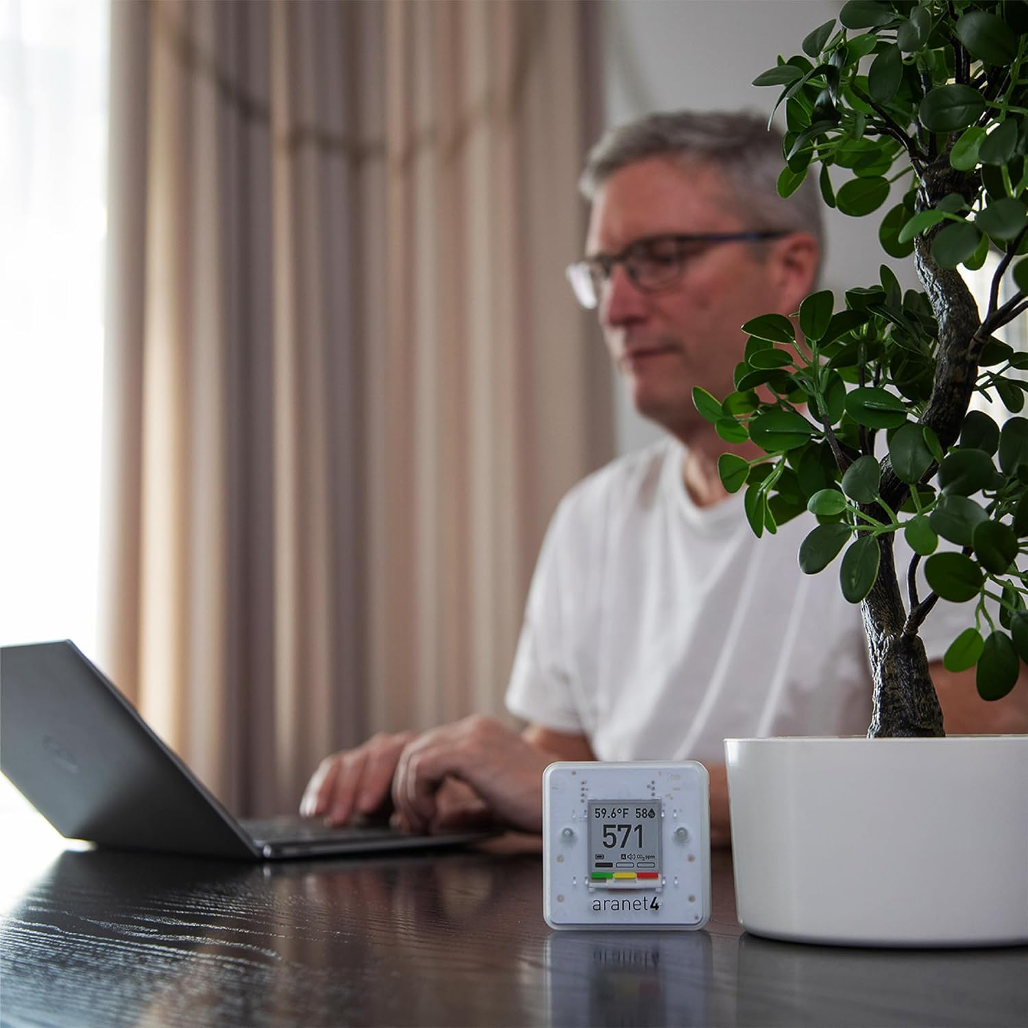 Aranet4 Home Kabelloser Raumluftqualitätssensor für Zuhause, Büro oder Schule (CO2, Temperatur, Luftfeuchtigkeit und mehr), tragbar – Bild 7