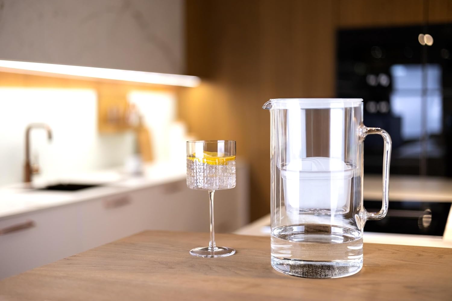Wessper Wasserfilterkanne aus Glas, 3 l, kompatibel mit Brita Maxtra, inklusive 1 Wasserfilterkartusche, reduziert Kalk und Chlor, weiß – Bild 5
