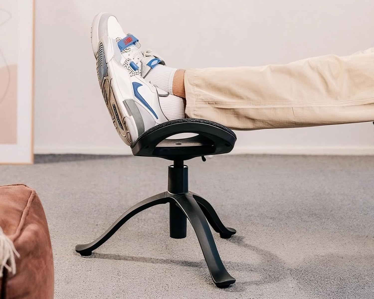 Höhenverstellbare Fußstütze und Fußhocker – atmungsaktives Netz, faltbares Design, ergonomische Erleichterung für Büro und Zuhause – Schwarz – Bild 2