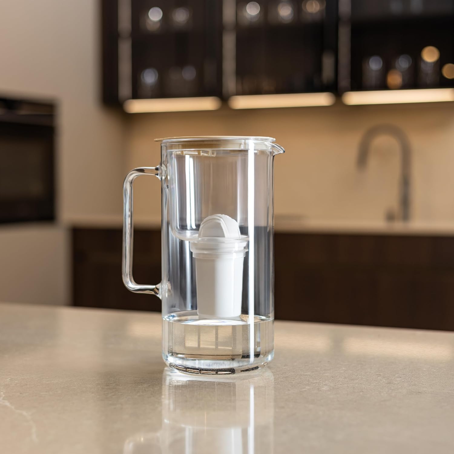 Wessper Glas-Wasserfilterkanne mit Wasserfilterkartuschen für Trinkwasser 2 L, Glaskanne mit intelligentem Filterzähler, Set inklusive 1 x Filter mit Aktivkohle Beige – Bild 7