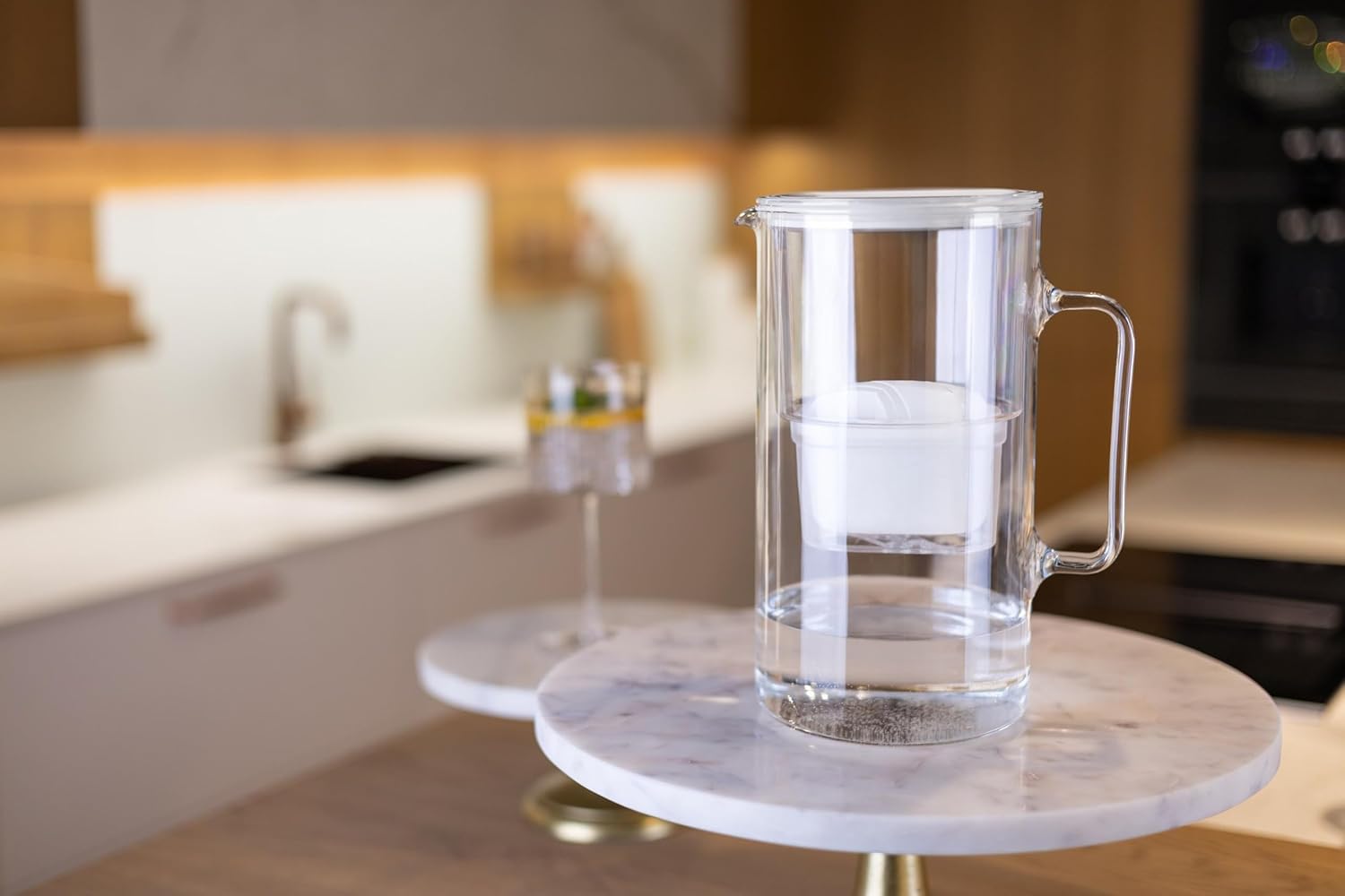 Wessper Wasserfilterkanne aus Glas, 3 l, kompatibel mit Brita Maxtra, inklusive 1 Wasserfilterkartusche, reduziert Kalk und Chlor, weiß – Bild 7