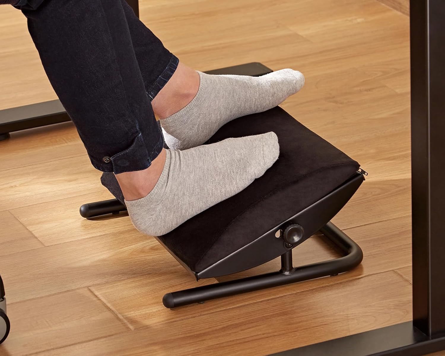 Verstellbare Fußstütze – Ergonomische Fußstütze für Schreibtischneigung +20° bis -20°, Schaumstoff und Stahl, Schwarz – Bild 6