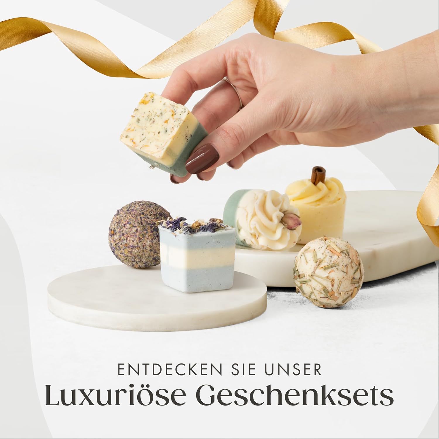 Satin Naturel Luxus-Geschenke für Frauen – 3 x 30 ml Serum-Set mit Retinol, Hyaluron und Vitamin C – vegane Gesichtspflege in luxuriöser Geschenkbox – Beauty-Hautpflege-Set für Geburtstag und besondere Anlässe – Bild 11