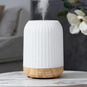 Aroma-Diffusor, 250 ml Diffusor ät...
