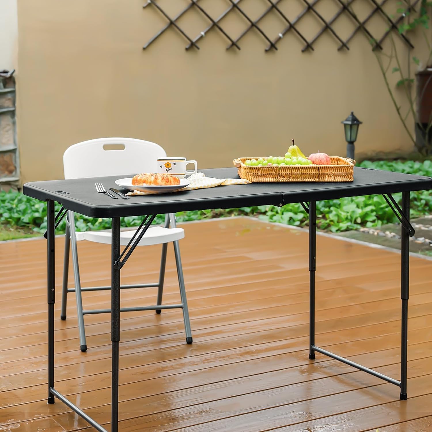 Byliable Klapptisch 120 cm, tragbar, höhenverstellbar, Campingtisch, Gartentisch, Esstisch, Partytisch, klappbar, für draußen und drinnen, Schwarz – Bild 2