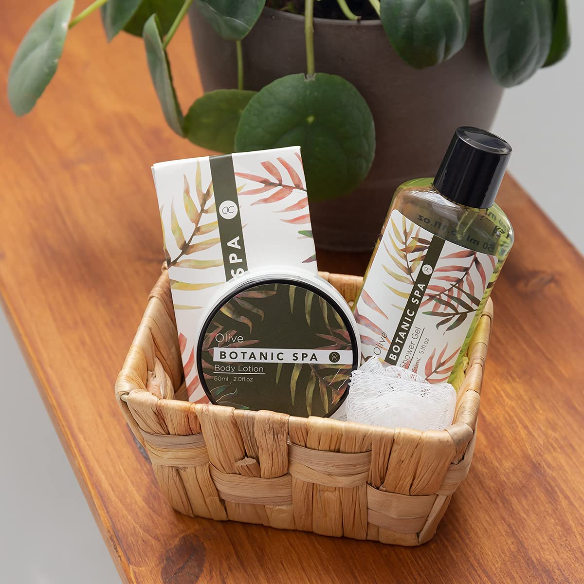 Accentra Olive Spa Badeset, Pflegeset für Damen mit 150 ml Duschgel, 60 ml Körperlotion, 150 g Badesalz und 10 g Netzschwamm im Seegraskorb, Wellness-Geschenkset für Geburtstag und Muttertag – Bild 15