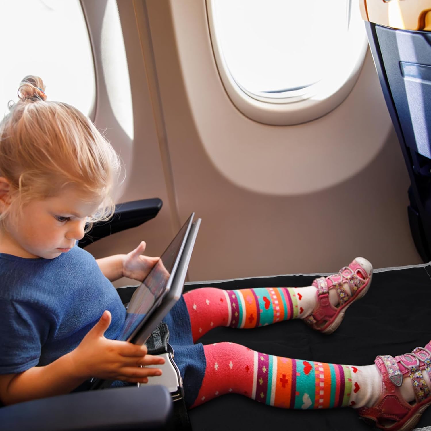 Fußstütze für Kinder – Flugzeugsitzverlängerung, leicht und faltbar, unverzichtbar für Kinderflugzeuge, 44 x 79 cm – Bild 5