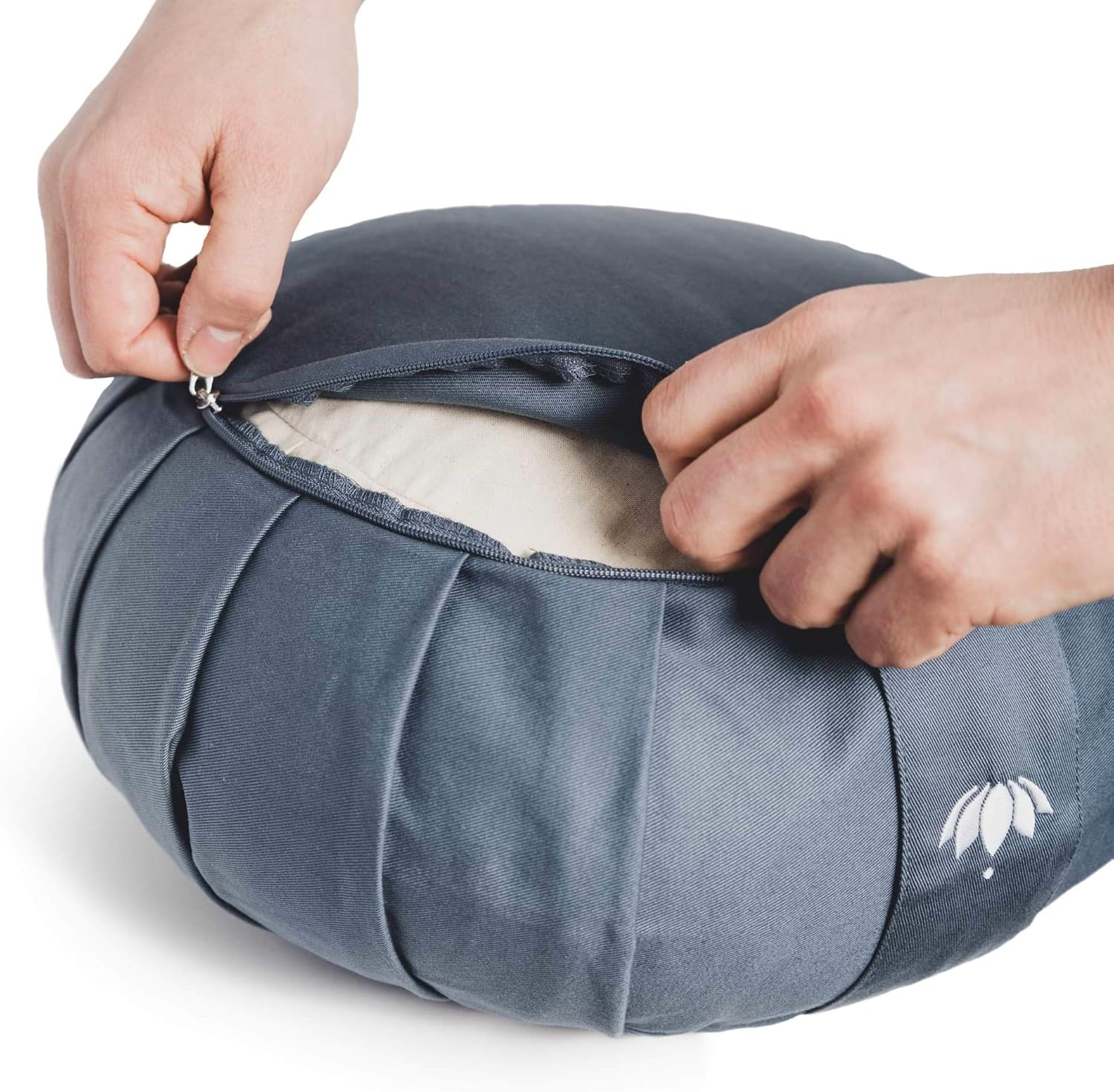 Lotuscrafts Zafu Kapok Delight Kissen, Sitzhöhe 15 cm, Zafu Meditationskissen, Yogakissen mit Kapokfüllung, waschbarer Bezug aus Bio-Baumwolle, Yoga-Zafu-Kissen – Bild 2