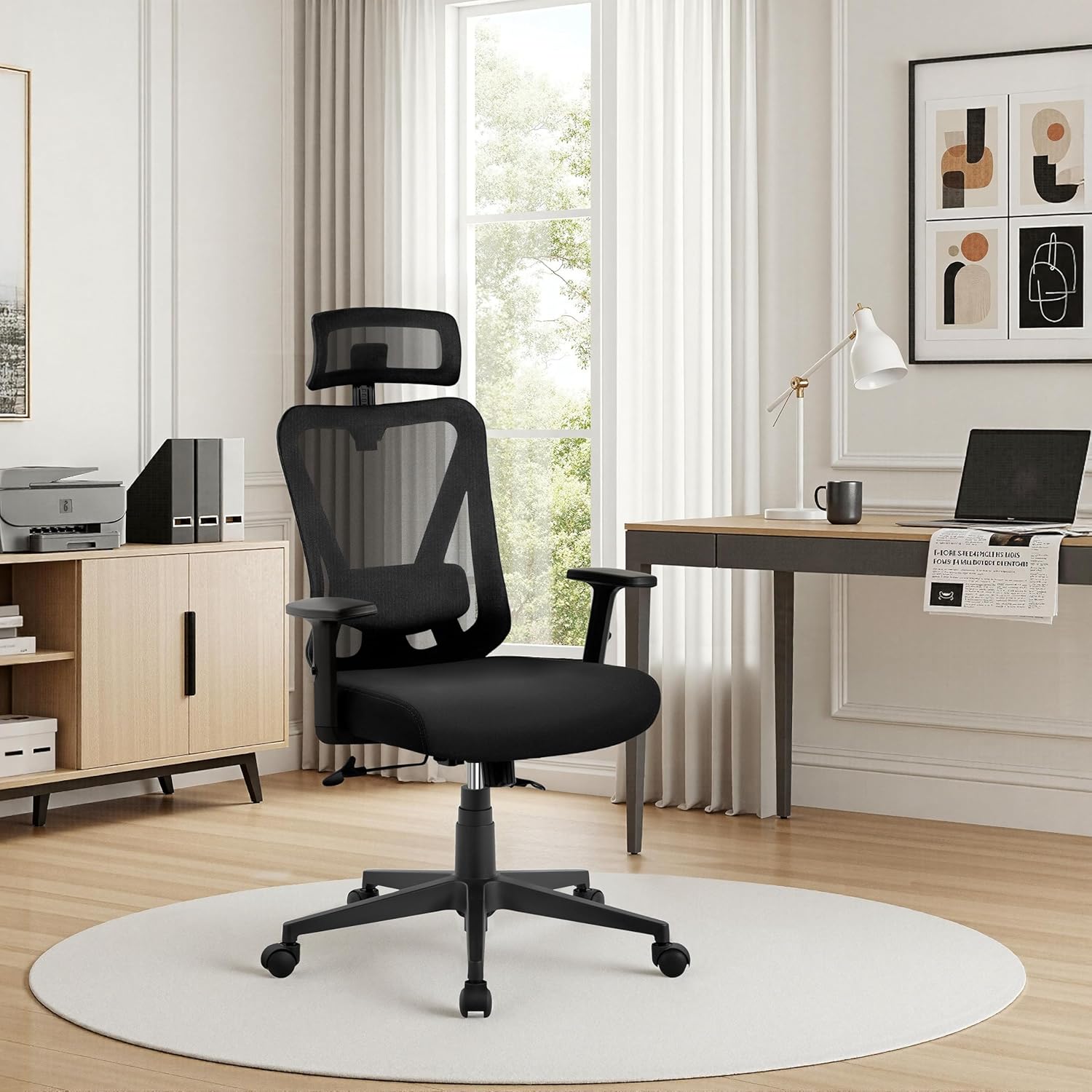 Yaheetech Ergonomischer Bürostuhl, höhenverstellbarer Schreibtischstuhl mit atmungsaktiver Netzrückenlehne, verstellbaren Armlehnen, Kopfstütze und Lordosenstütze, Wippfunktion bis 130°, Home Office, Schwarz – Bild 2