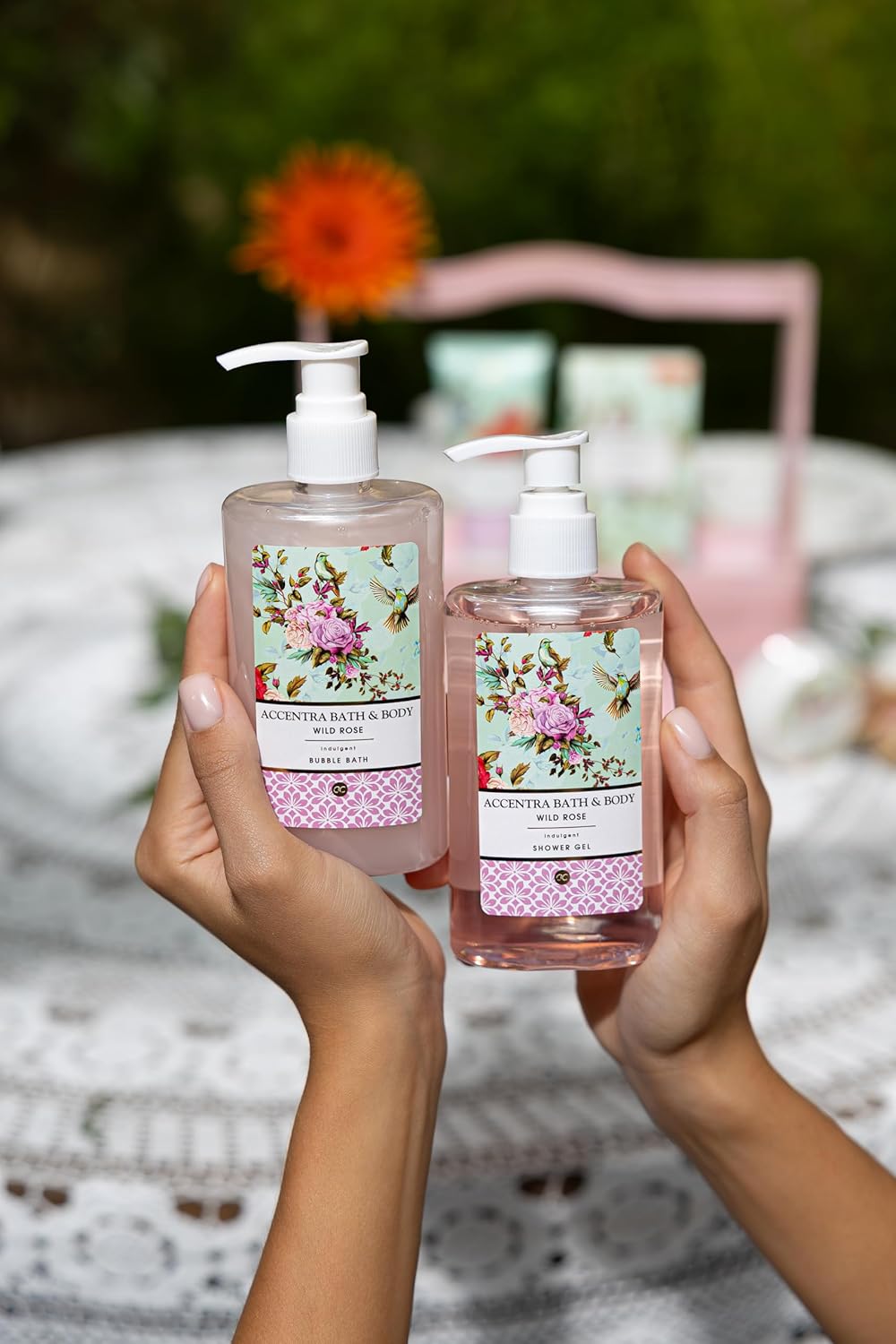 Accentra Duschset Damen Geschenkset im Holzkorb – 8-teiliges Pflegeset mit Duschgel, Körperlotion, Badezusätzen, Peeling & Handcreme – Wellness-Geschenkset für Geburtstag, Valentinstag & Weihnachten – Bild 10