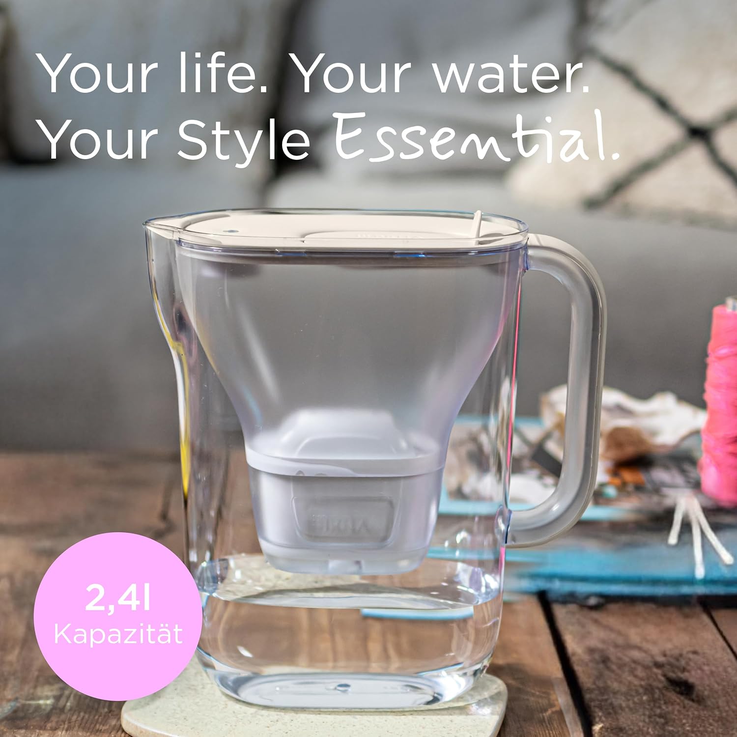 BRITA Style Essential Sand Wasserfilterkanne (2,4 l) inklusive 1 x Maxtra Pro Pure Performance – kühlschranksichere Filterkanne mit Smart Light LED und Klappdeckel, filtert Verunreinigungen und mehr – Bild 3