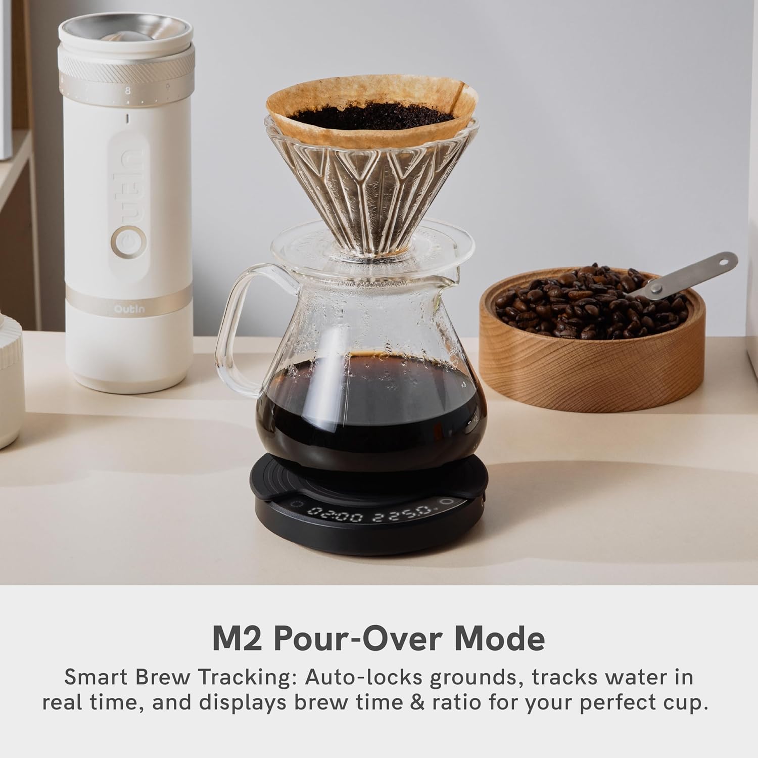 OutIn Claro Tragbare Kaffeewaage mit Timer – Digitale Espressowaage 2 kg/0,1 g, Mini-Kaffeewaage mit Schutztasche, wiederaufladbare Küchenwaage zum Übergießen und Kaffeezubereitung – Bild 6