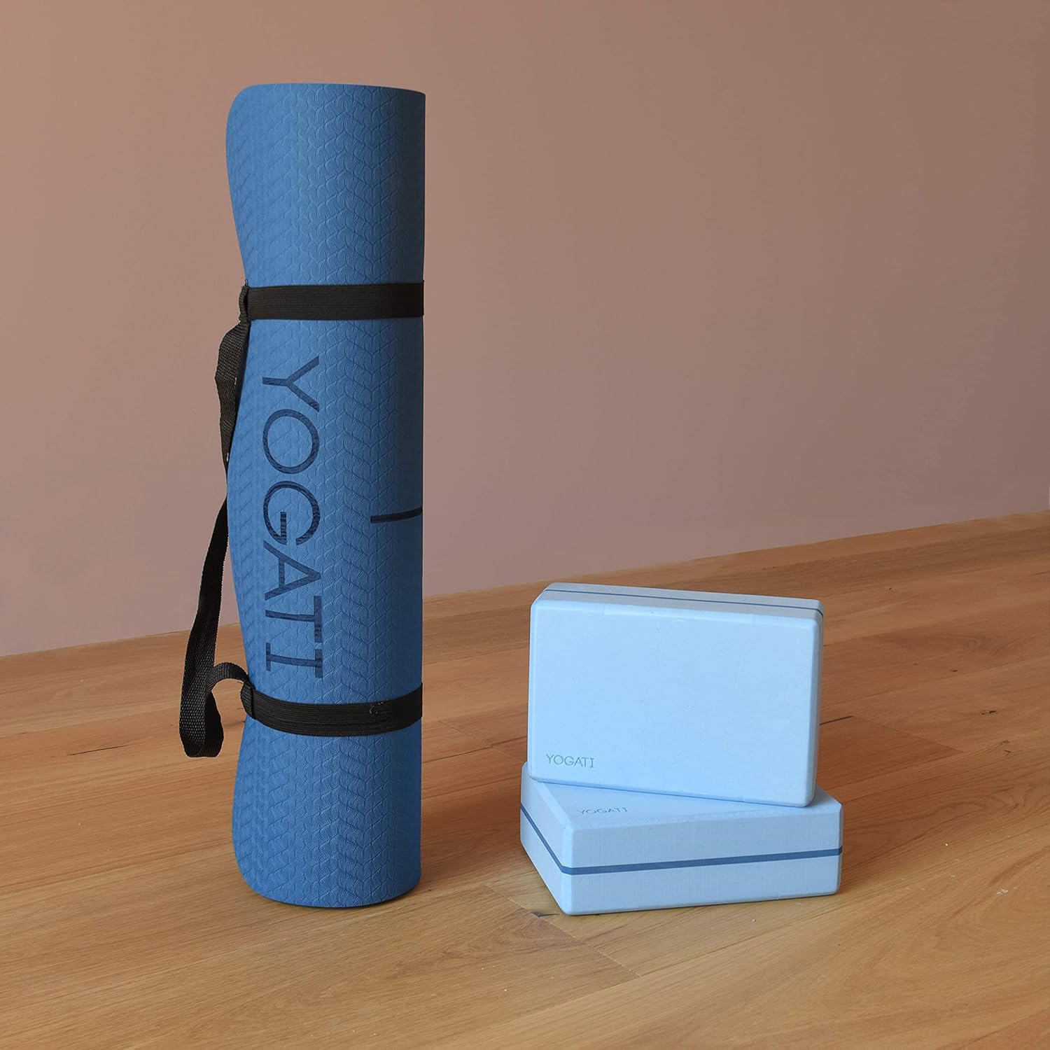 YOGATI Yogamatte, rutschfest, schadstofffrei, mit Tragegurt, Yogamatte mit Ausrichtungslinien, ideale Yogamatte zur Verwendung als Gymnastikmatte, Sportmatte, Fitnessmatte, Yogamatte – Bild 6