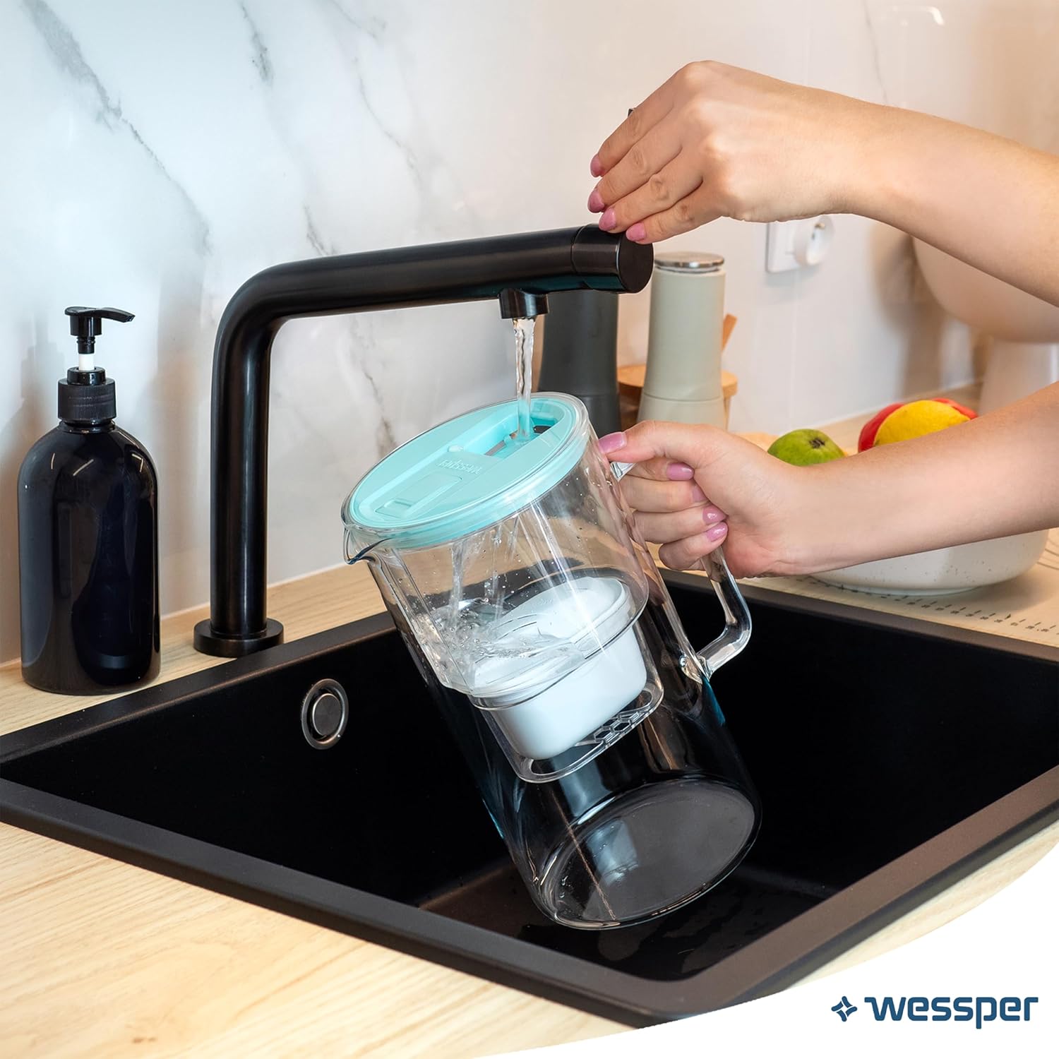 Wessper Wasserfilterkanne mit LED-Anzeige, 3 L, Wasserkanne aus Glas mit Aktivkohlefilter, Wasserkanne mit Wasserfilterkartuschen für Trinkwasser, BPA-frei – Bild 6