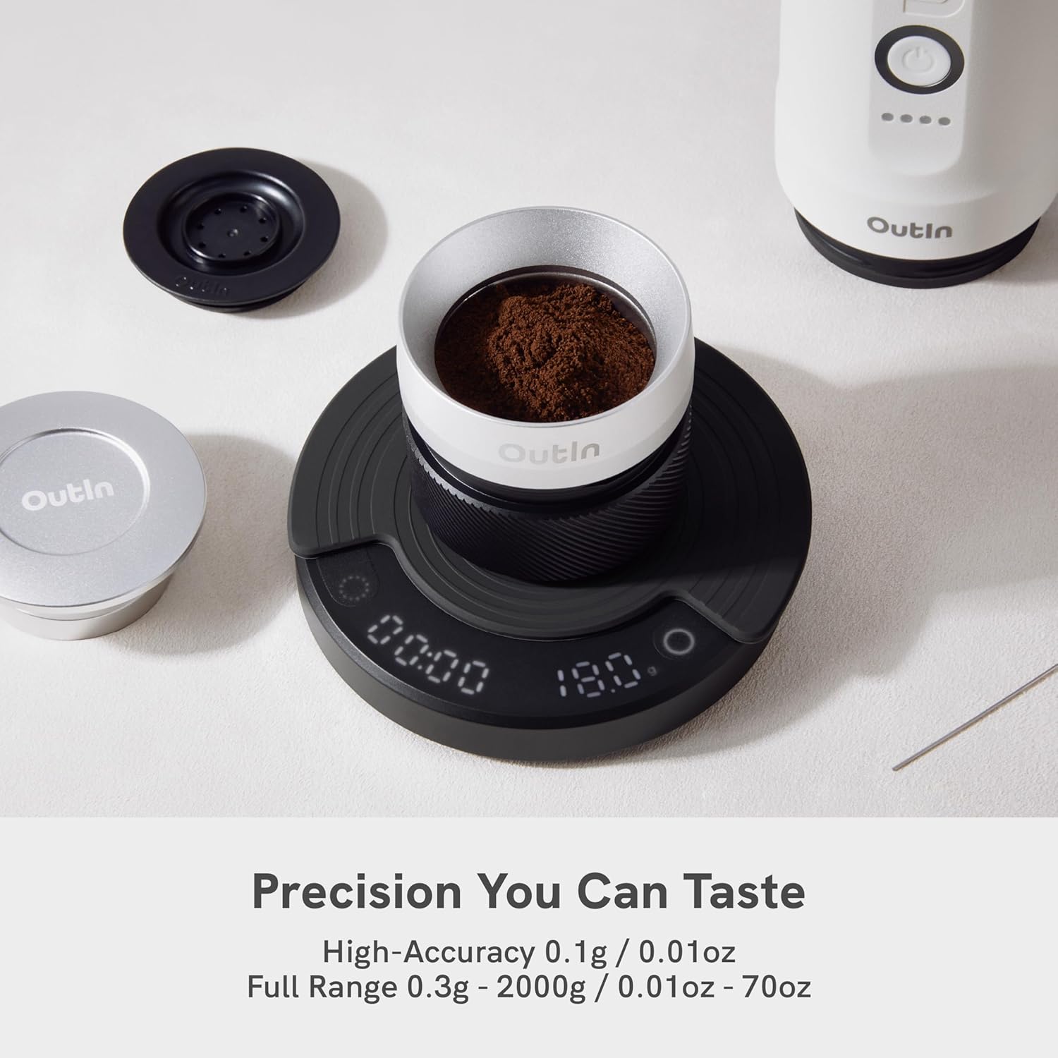 OutIn Claro Tragbare Kaffeewaage mit Timer – Digitale Espressowaage 2 kg/0,1 g, Mini-Kaffeewaage mit Schutztasche, wiederaufladbare Küchenwaage zum Übergießen und Kaffeezubereitung – Bild 3