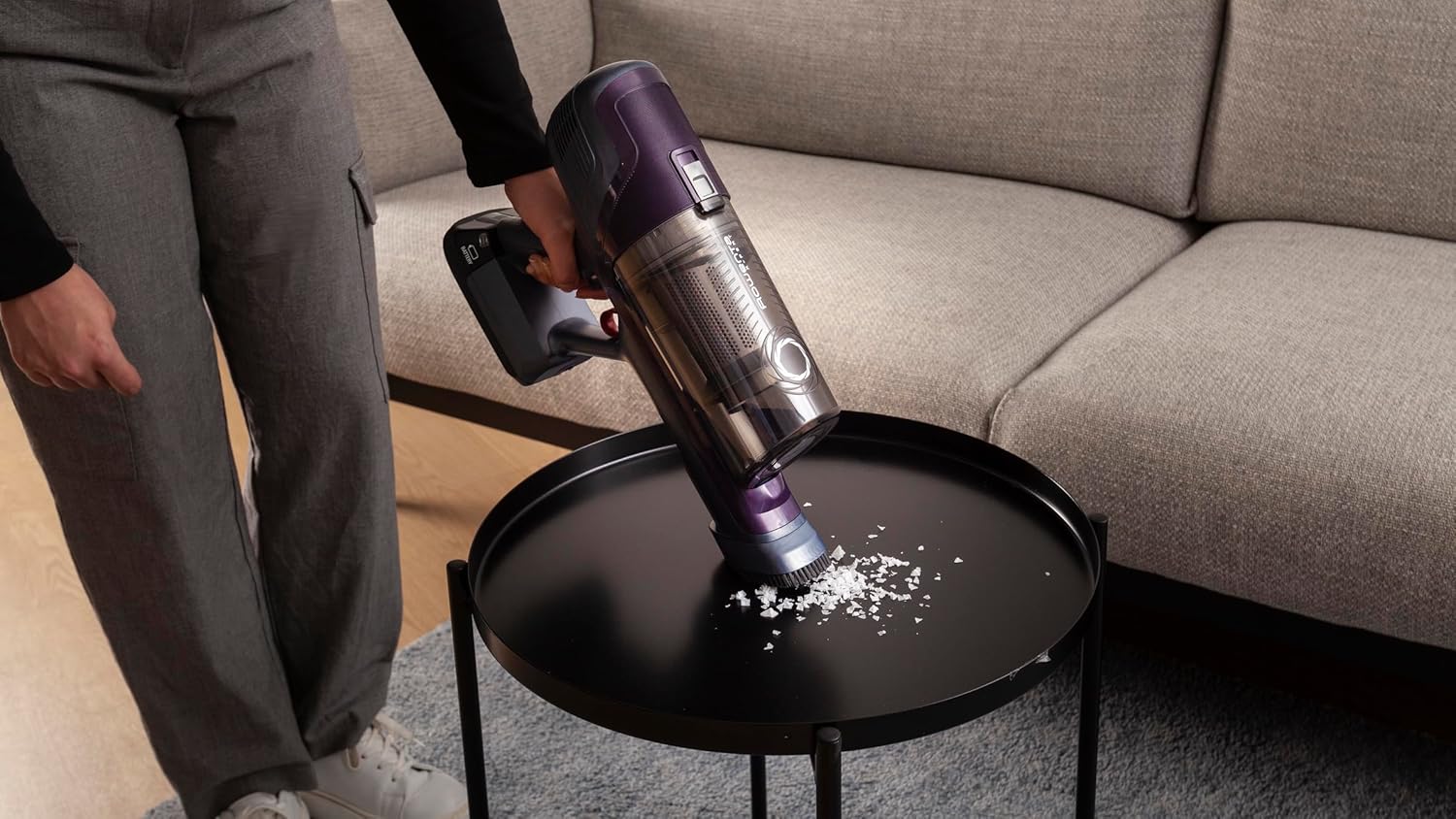 Rowenta X-Pert 6.60 Essential Akku-Staubsauger, 100 W Leistung, 45 Minuten Laufzeit, kabellos und beutellos, LED-Bürstenkopf, abnehmbarer Akku, inklusive Fugendüse und Wandhalterung, Lila/Schwarz, RH6838 – Bild 2