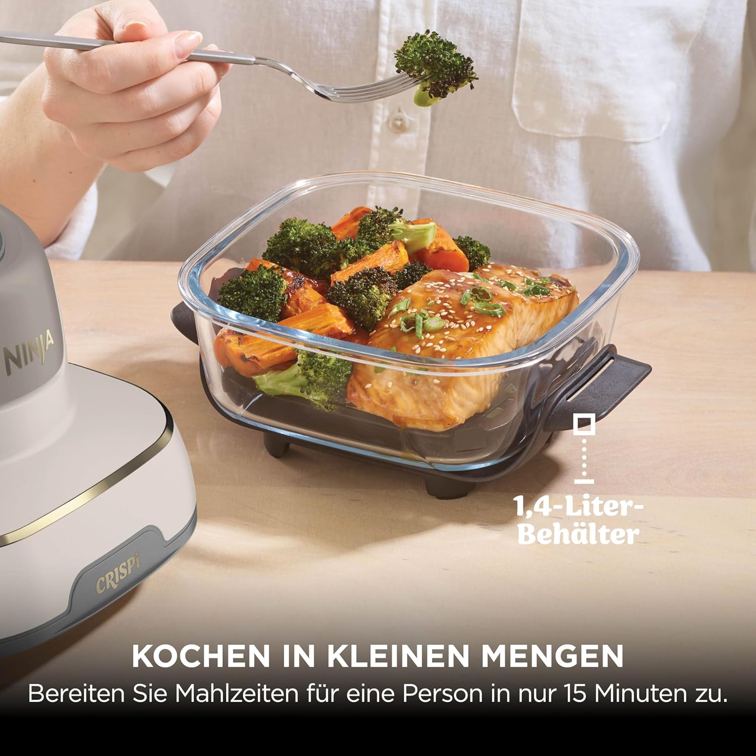 Tragbare Heißluftfritteuse Ninja CRISPi, 3,8 l, 4-in-1: Heißluftfrittieren, Rösten, Warmhalten, erneut knusprig, 6 Portionen, 2 abnehmbare Glasbehälter und Deckel, 1700 W, Steingold FN101EUSTGD – Bild 8