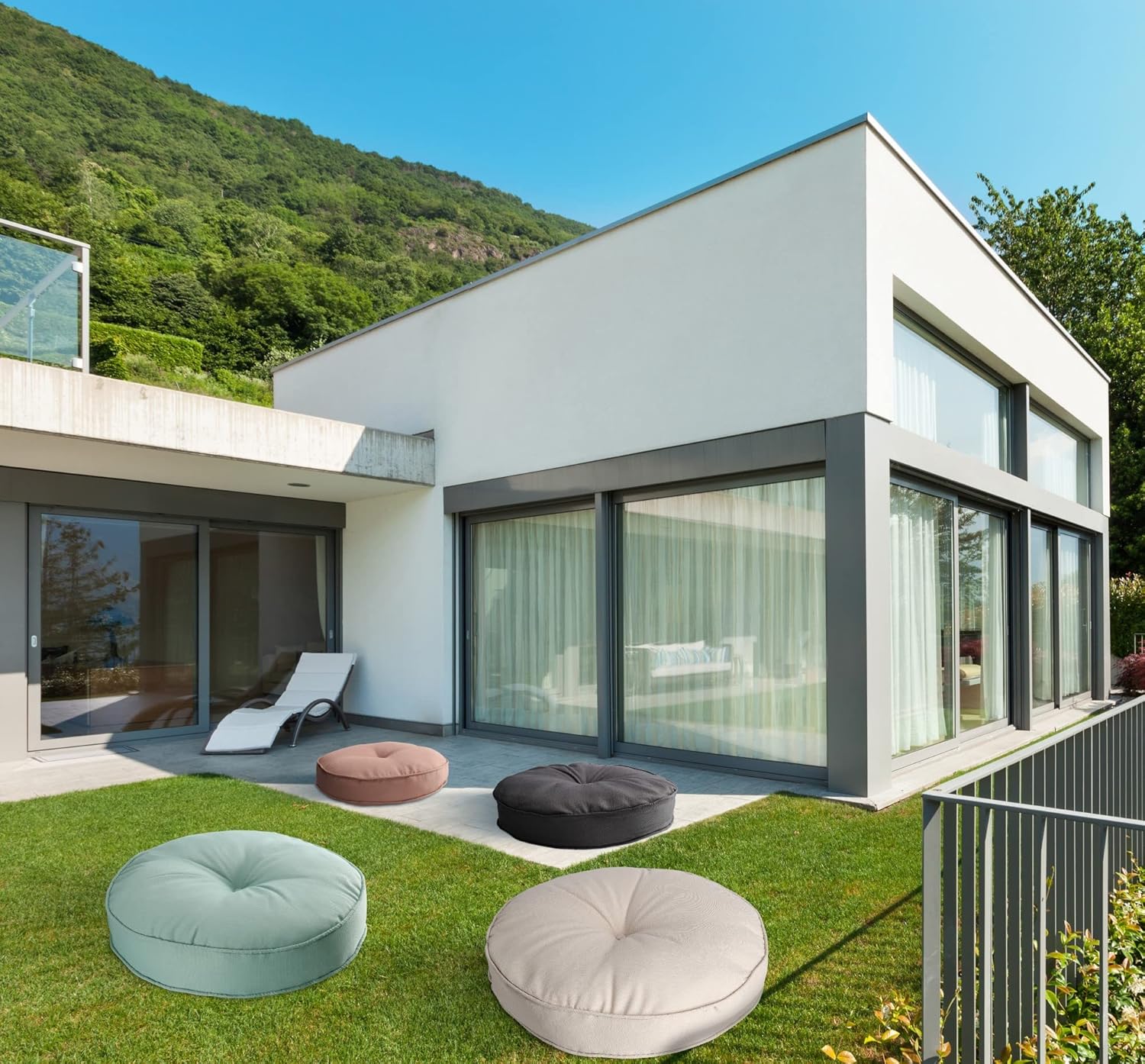 Rundes Sitzkissen für den Außenbereich, 60 cm Durchmesser, Bodenkissen für Terrasse, Balkon und Garten, Anthrazit – Bild 3