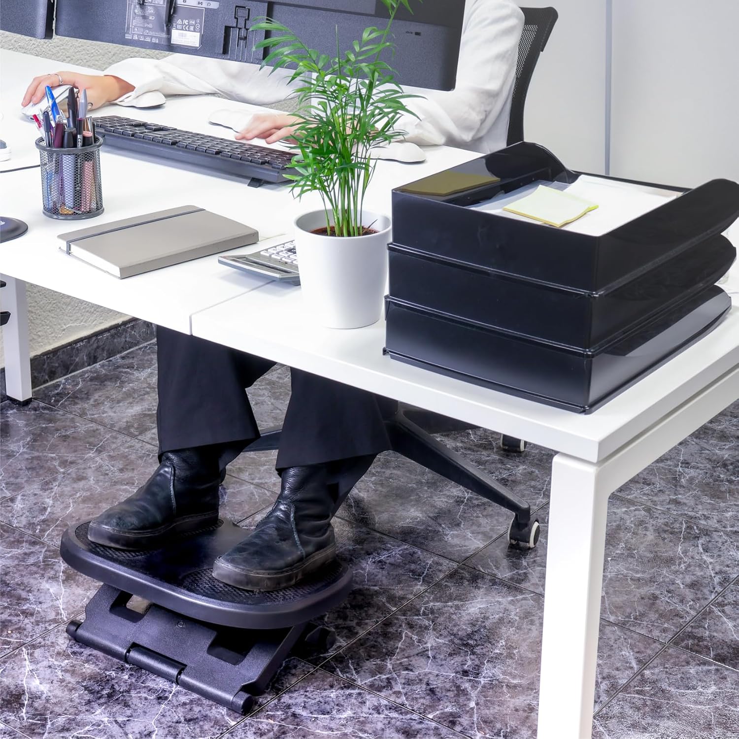Raylu Papier-Fußstütze für Schreibtisch, rutschfeste Basis, verstellbarer Winkel und Höhe, Massageeffekt, ergonomische und verstellbare Schreibtisch-Fußstütze. (Modell 30) – Bild 4