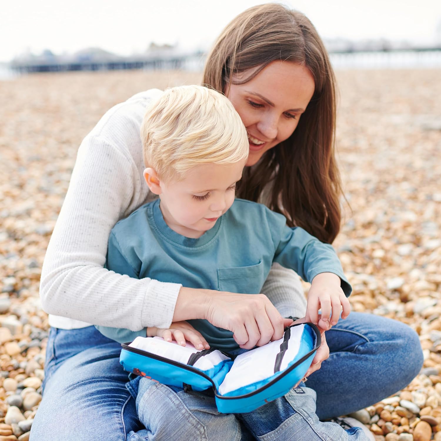 LittleLife Familien-Erste-Hilfe-Set, ideal für den Heim- und Familienurlaub zur Behandlung von Gelenkverletzungen – Bild 5