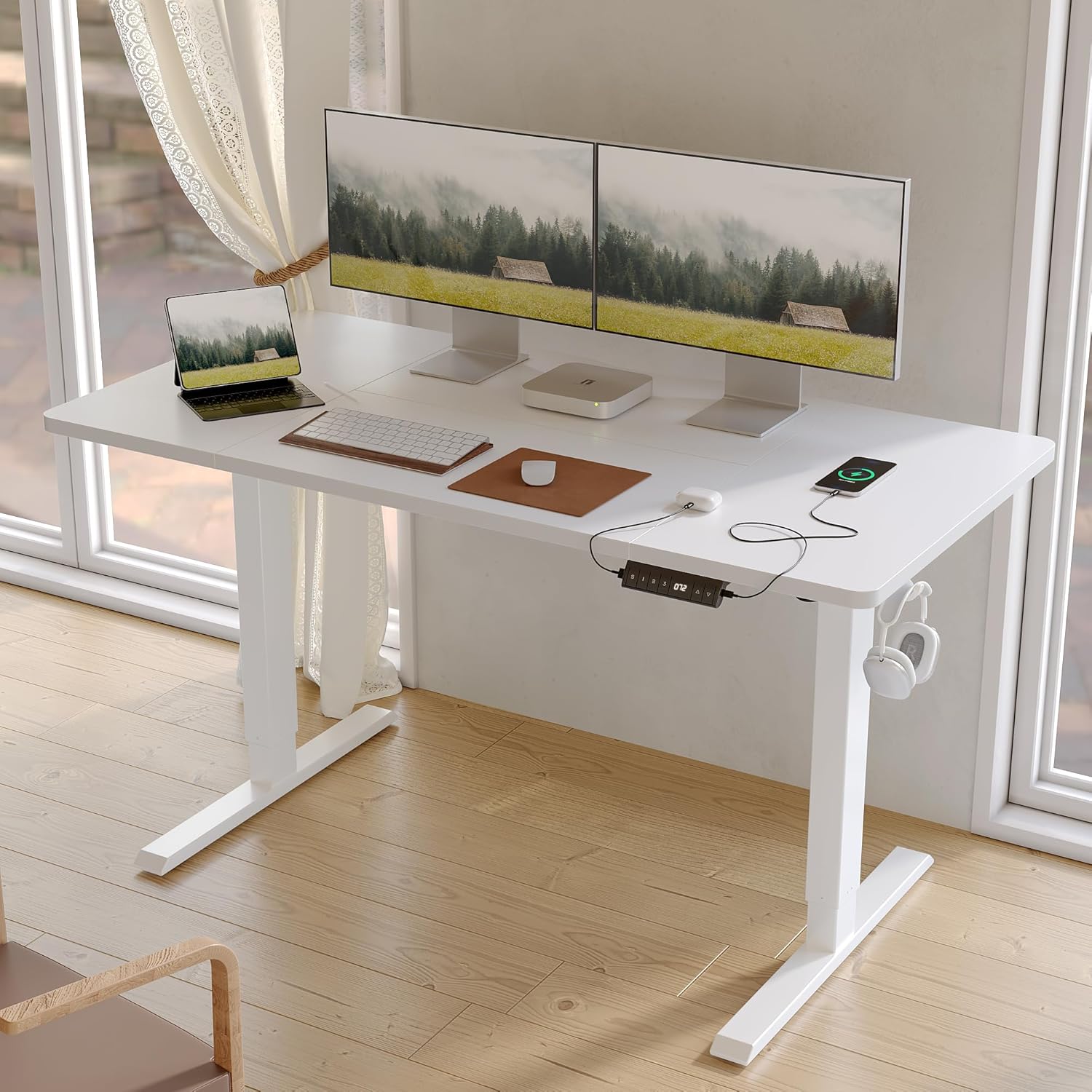 FEZIBO Höhenverstellbarer Schreibtisch mit USB-A- und USB-C-Ladeanschlüssen, 120 x 60 cm Schreibtisch, höhenverstellbar, elektrisch, ergonomischer Stehsitztisch für Home Office, Stehpult, Weiß – Bild 2